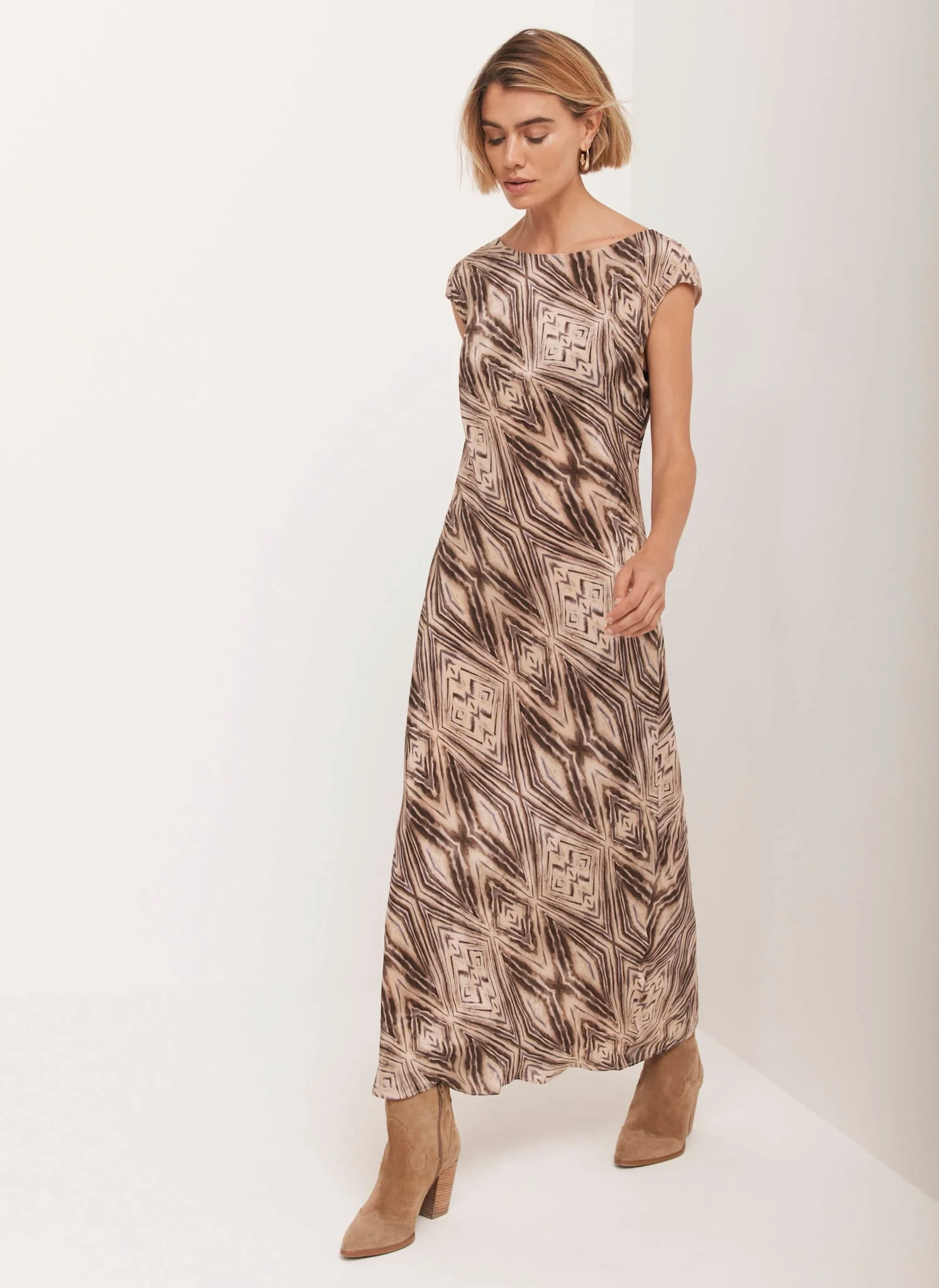 2829-brown-geometric-print-midi-dress-2.webp Brown Geometric Print Midi Dress