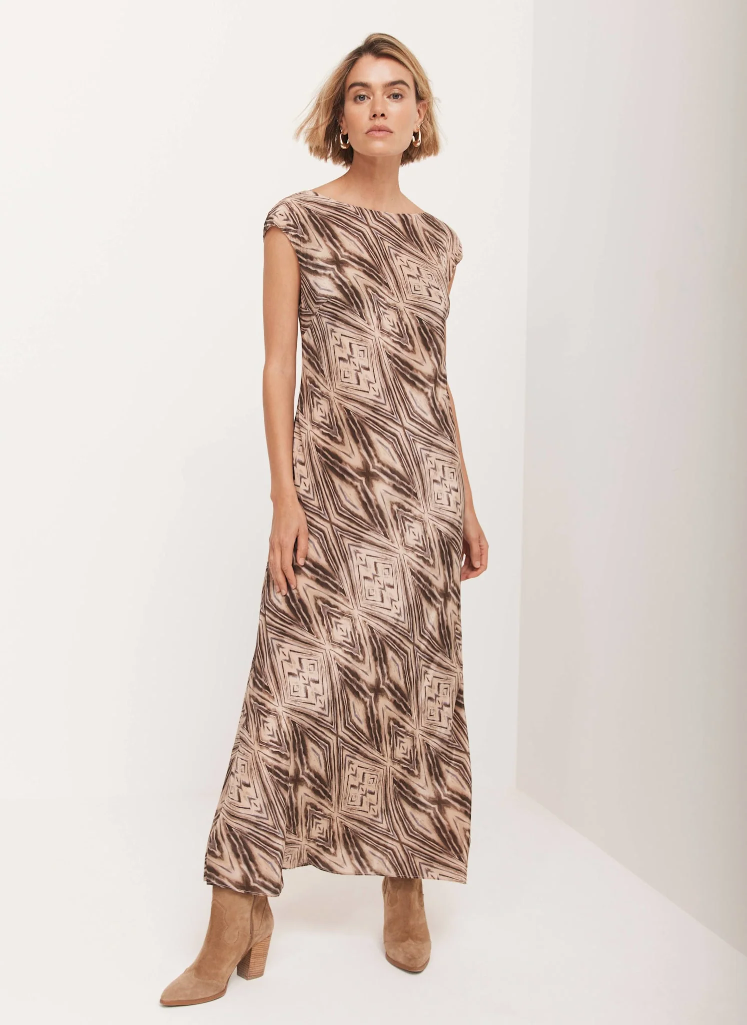 2829-brown-geometric-print-midi-dress-5.webp Brown Geometric Print Midi Dress