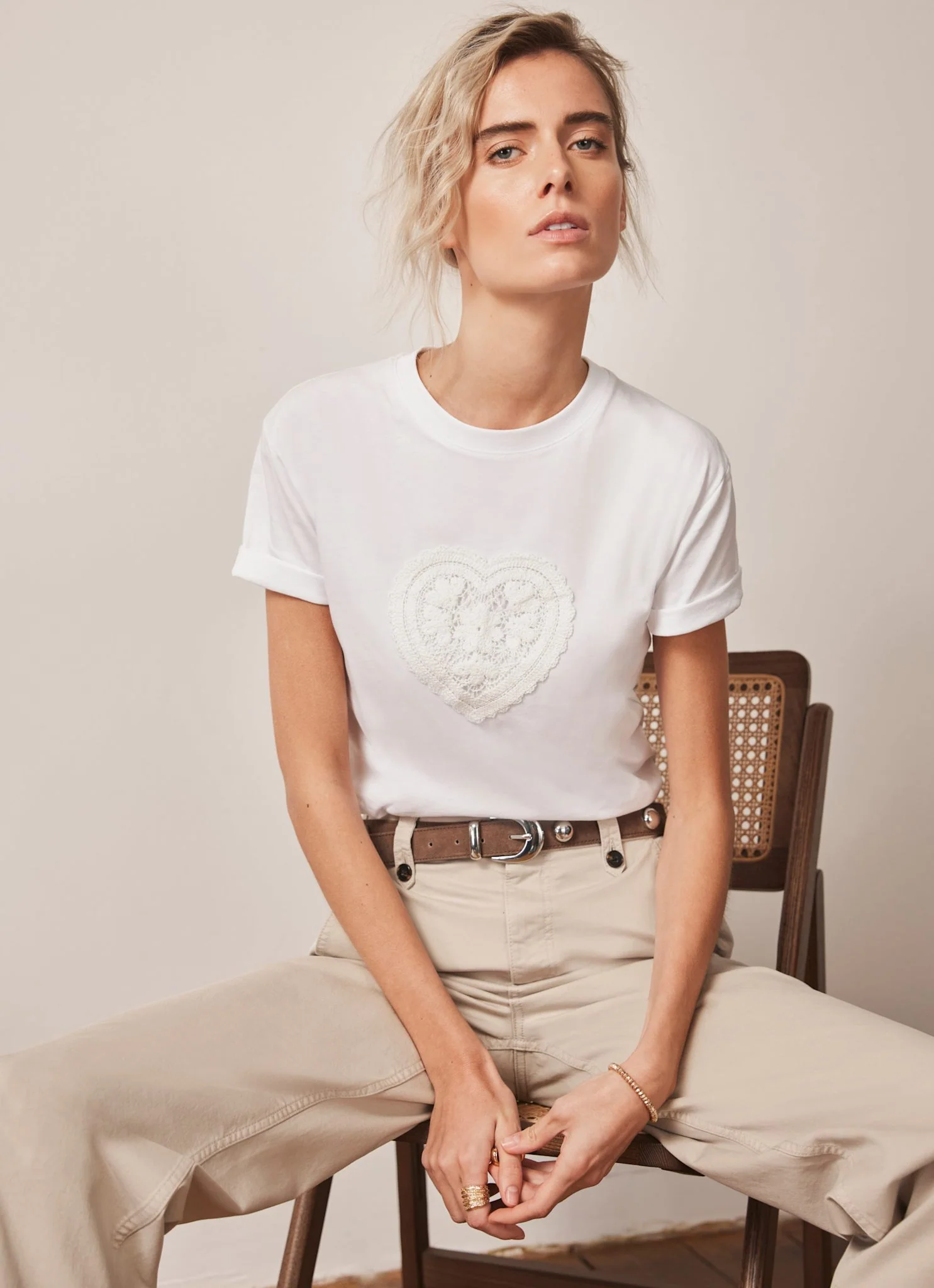 2875-white-crochet-heart-t-shirt-5.webp White Crochet Heart T-Shirt