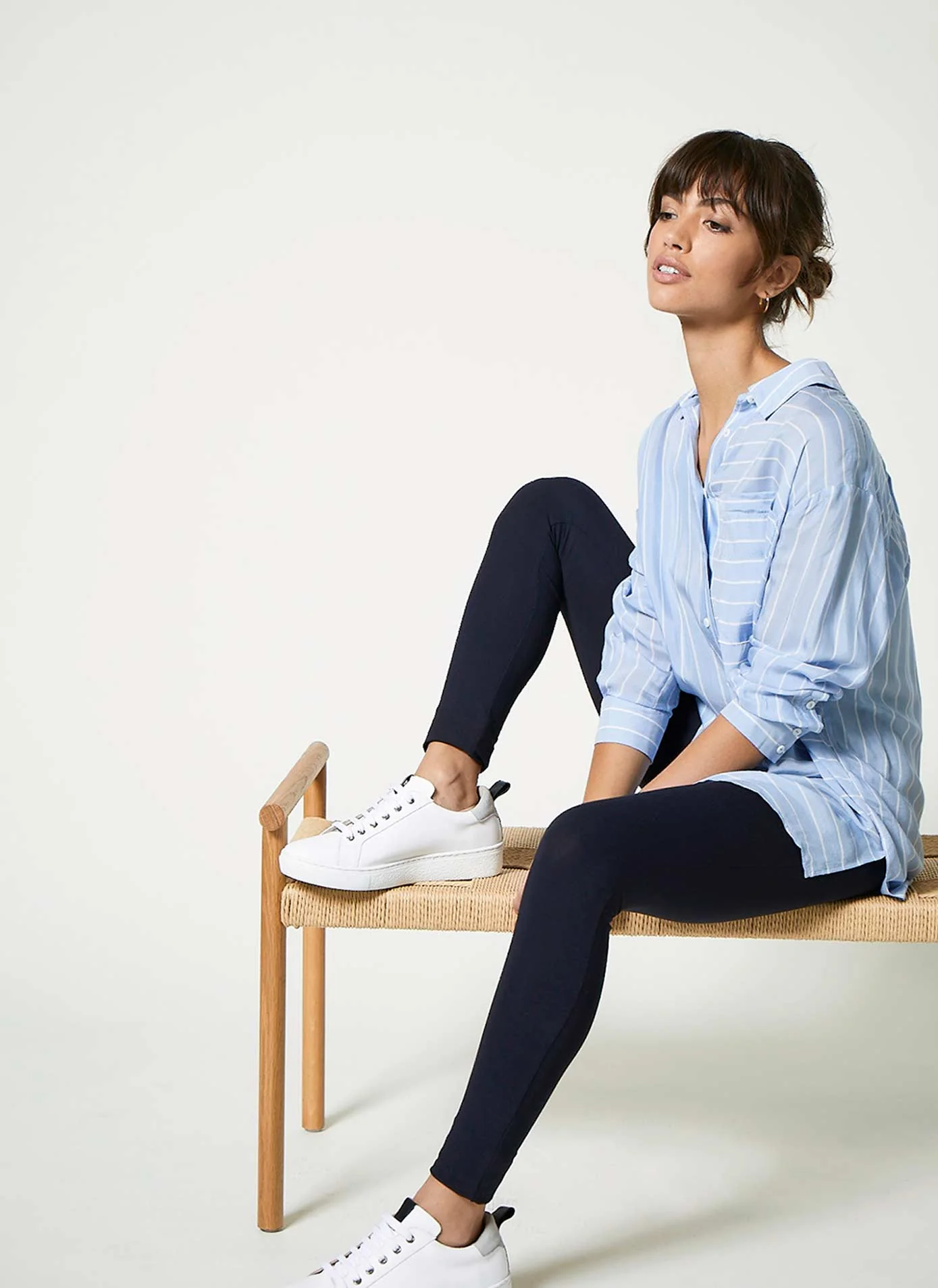 2967-navy-straight-leggings-2.webp Navy Straight Leggings