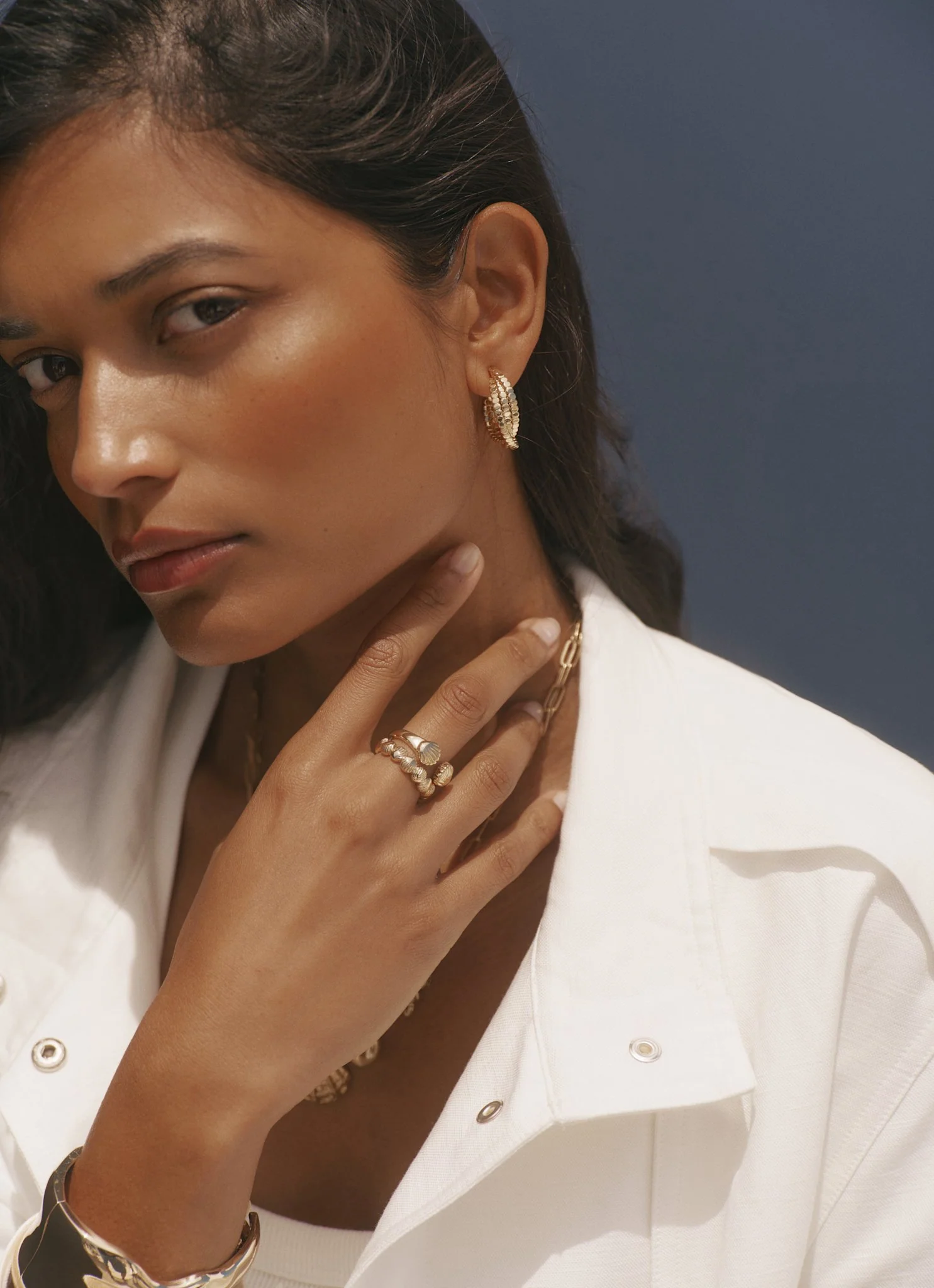 Gold Tone Shell Ring Set