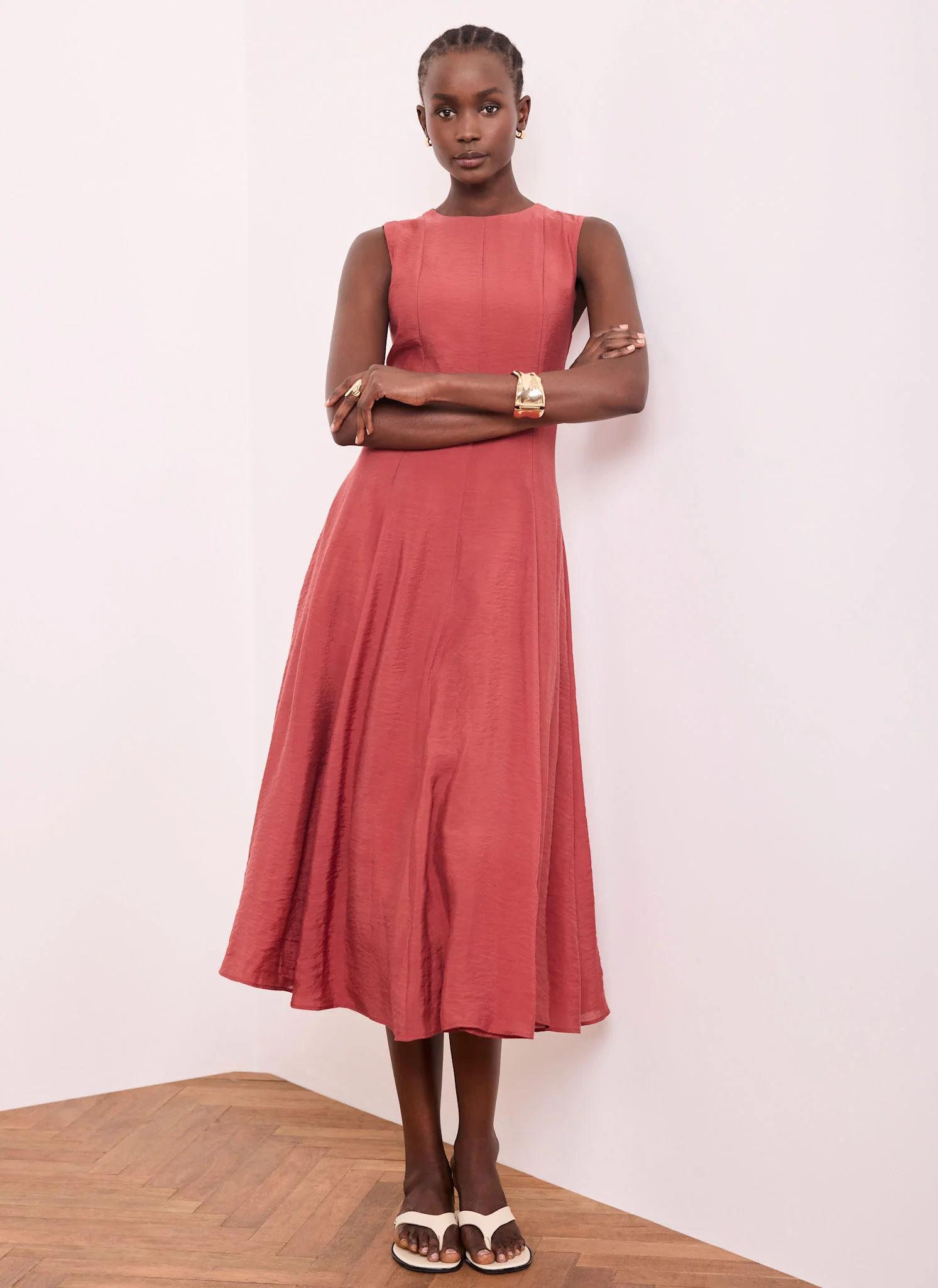 301-red-sleeveless-midi-dress-1.webp Red Sleeveless Midi Dress