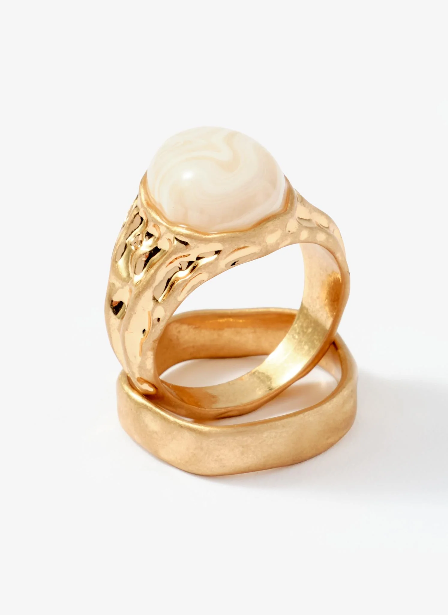 3057-gold-tone-hammered-ring-set-4.webp Gold Tone Hammered Ring Set