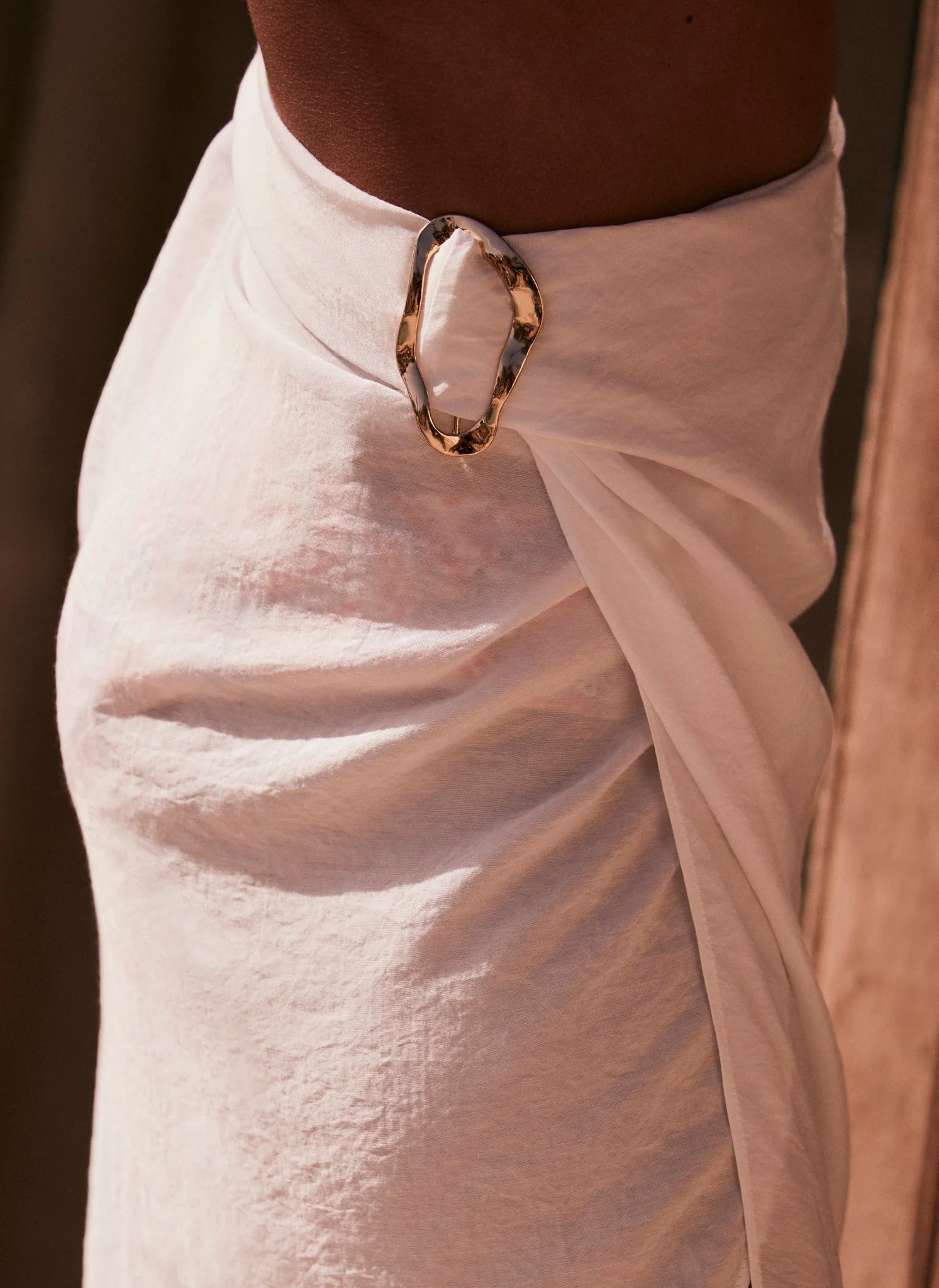 3081-white-gold-trim-sarong-3.webp White Gold Trim Sarong