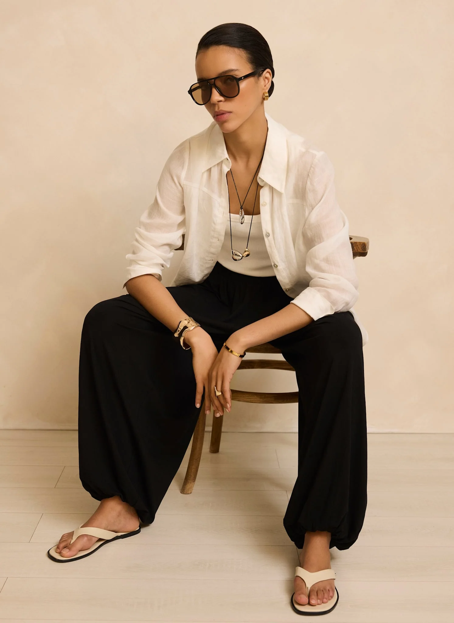 3215-black-jersey-balloon-trousers-2.webp Black Jersey Balloon Trousers