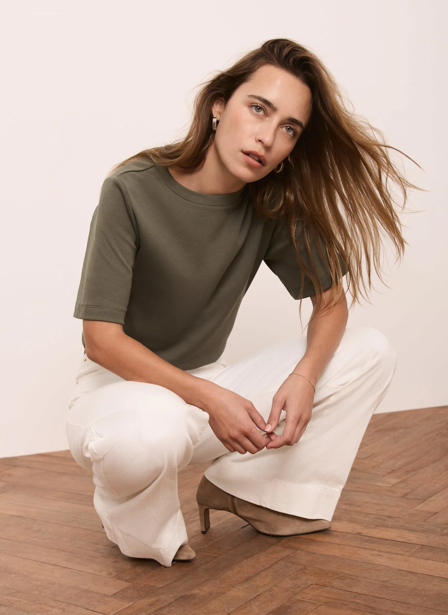 3325-khaki-ultimate-cotton-t-shirt-3.webp Khaki Ultimate Cotton T-Shirt