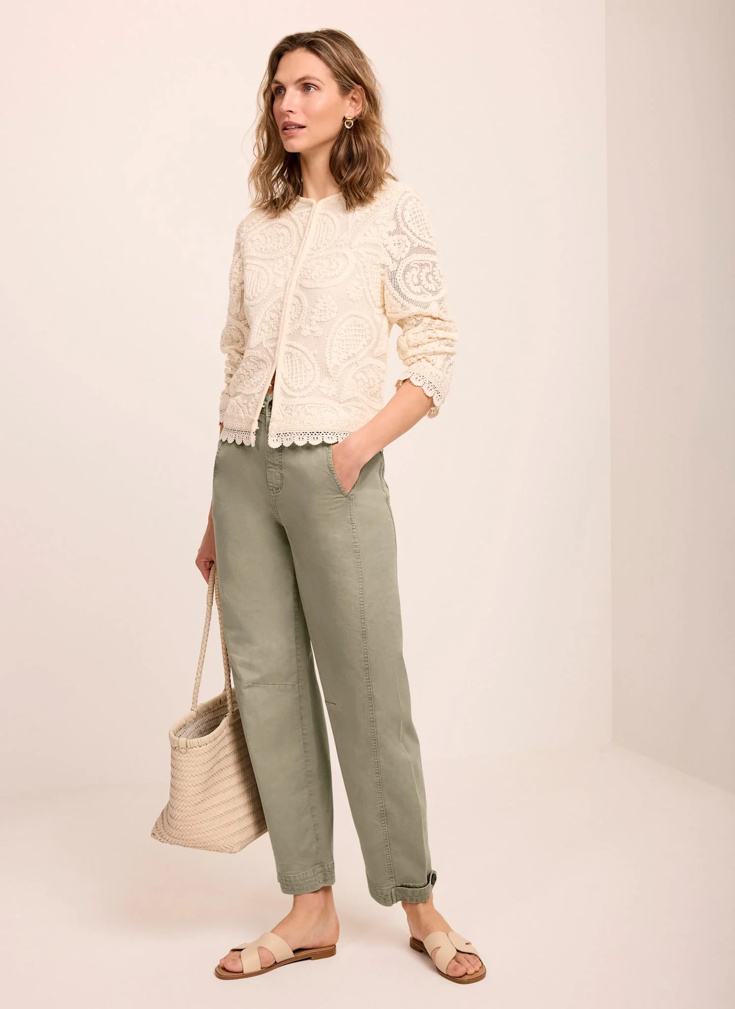 3337-khaki-washed-barrel-leg-chino-trousers-2.webp Khaki Washed Barrel Leg Chino Trousers