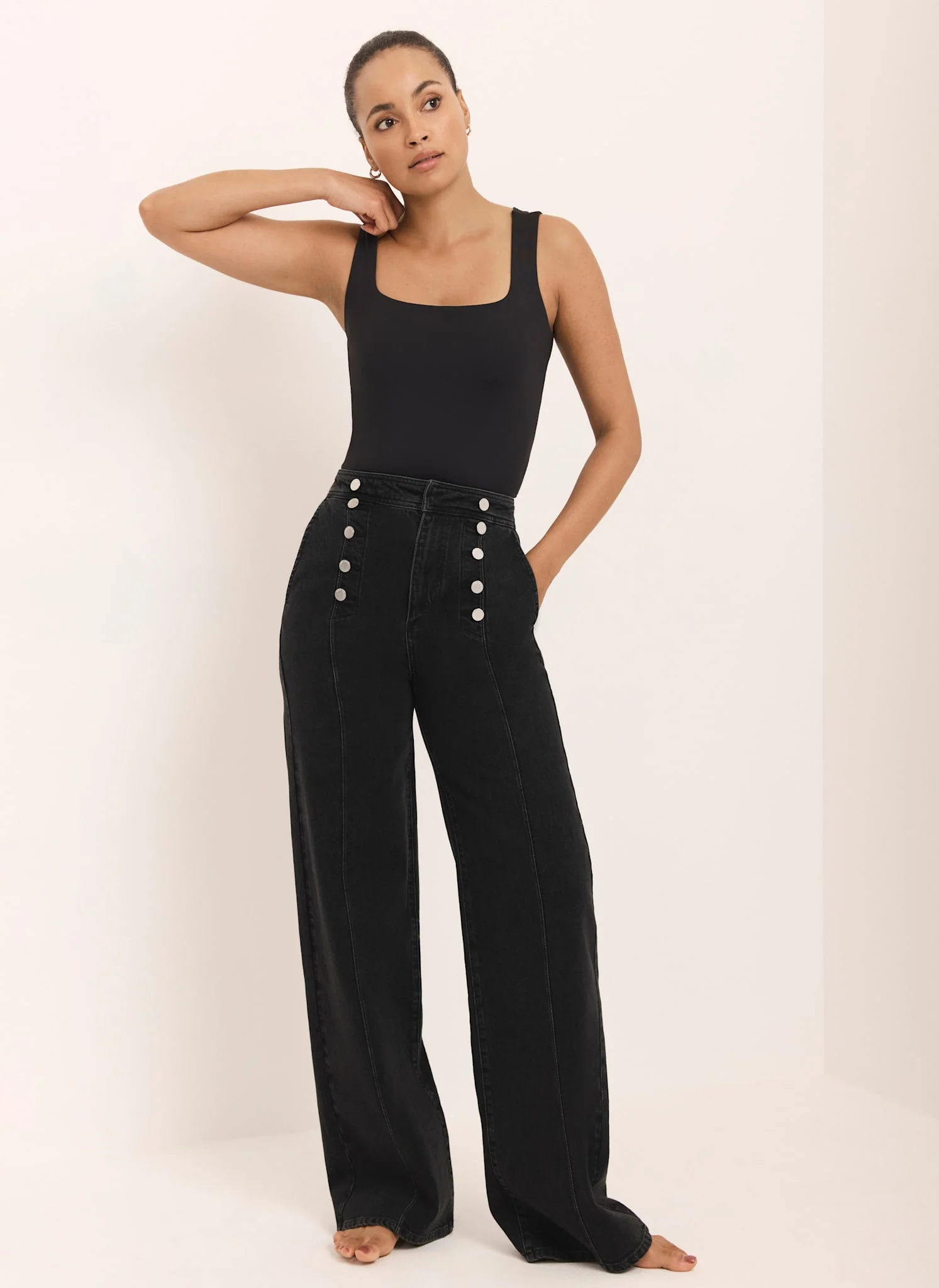 3377-black-layering-scoop-neck-vest-5.webp Black Layering Scoop Neck Vest