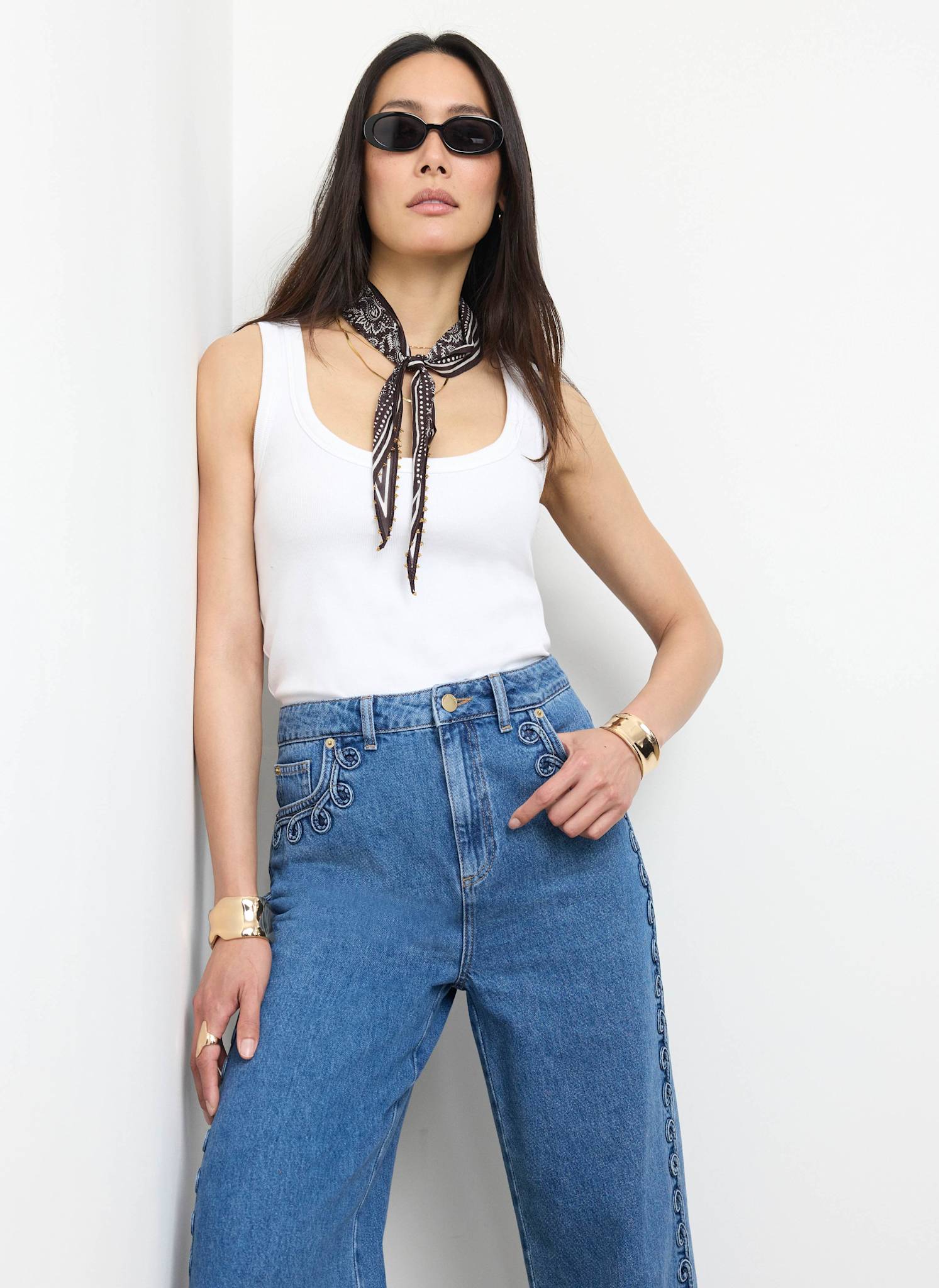 343-short-08-short-08-variation-5.jpg Mid Indigo Swirl Detail Wide Jeans
