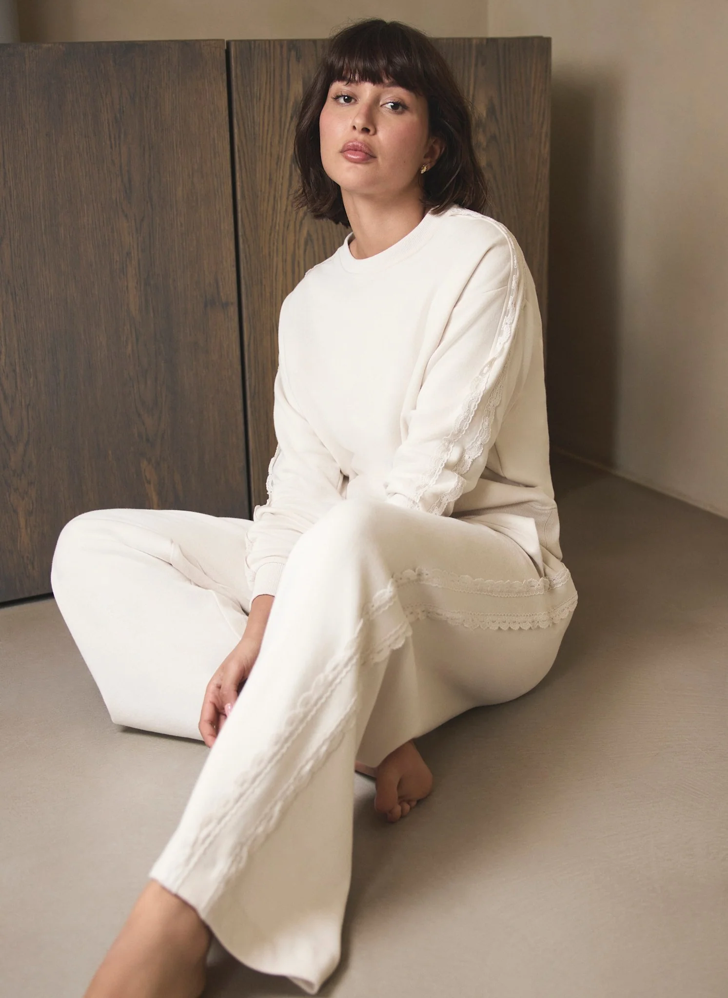 3477-cream-cotton-blend-lace-trim-sweatshirt-1.webp Cream Cotton Blend Lace Trim Sweatshirt
