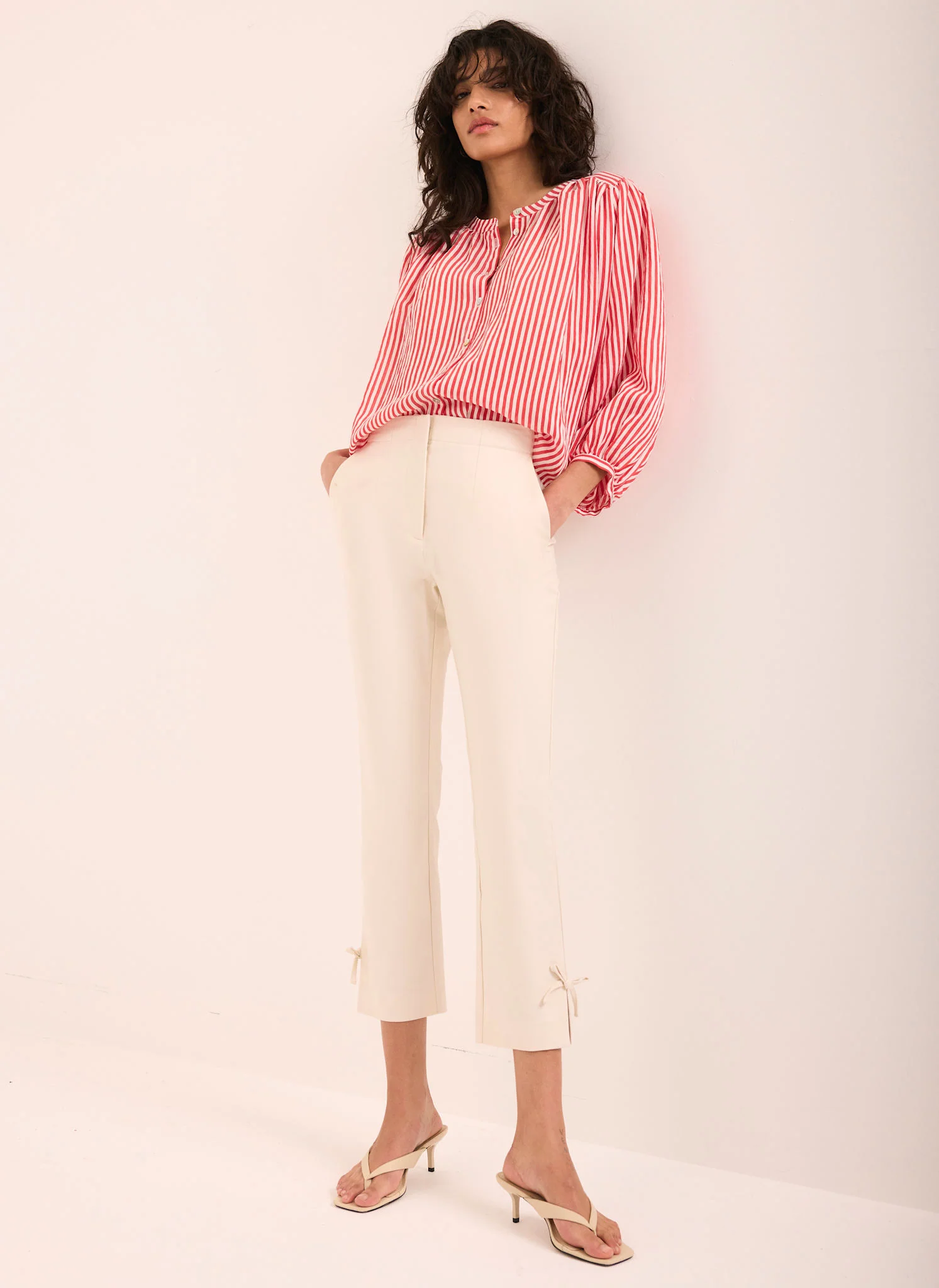 3529-neutral-cotton-blend-capri-trousers-1.webp Neutral Cotton Blend Capri Trousers