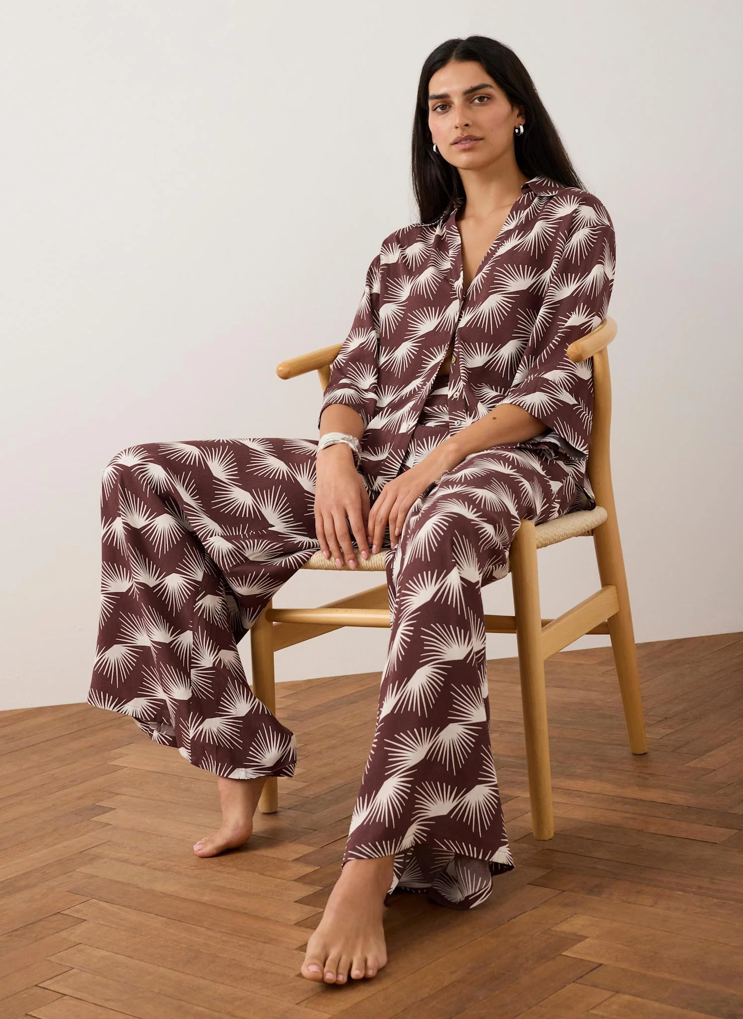 3661-burgundy-graphic-print-wide-leg-trousers-2.webp Burgundy Graphic Print Wide Leg Trousers