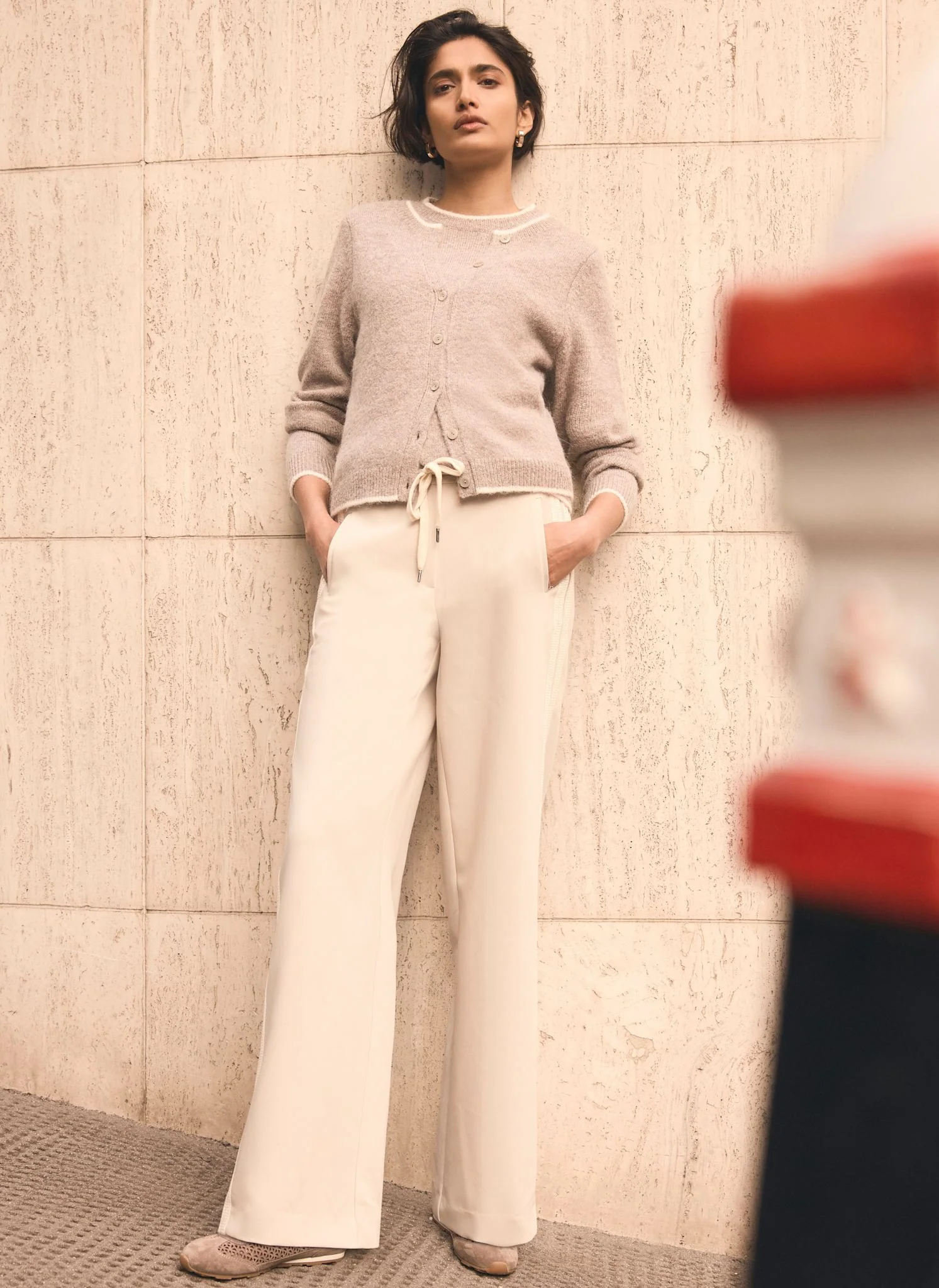 3749-short-06-short-06-variation-5.webp Neutral Crochet Side Stripe Wide Joggers