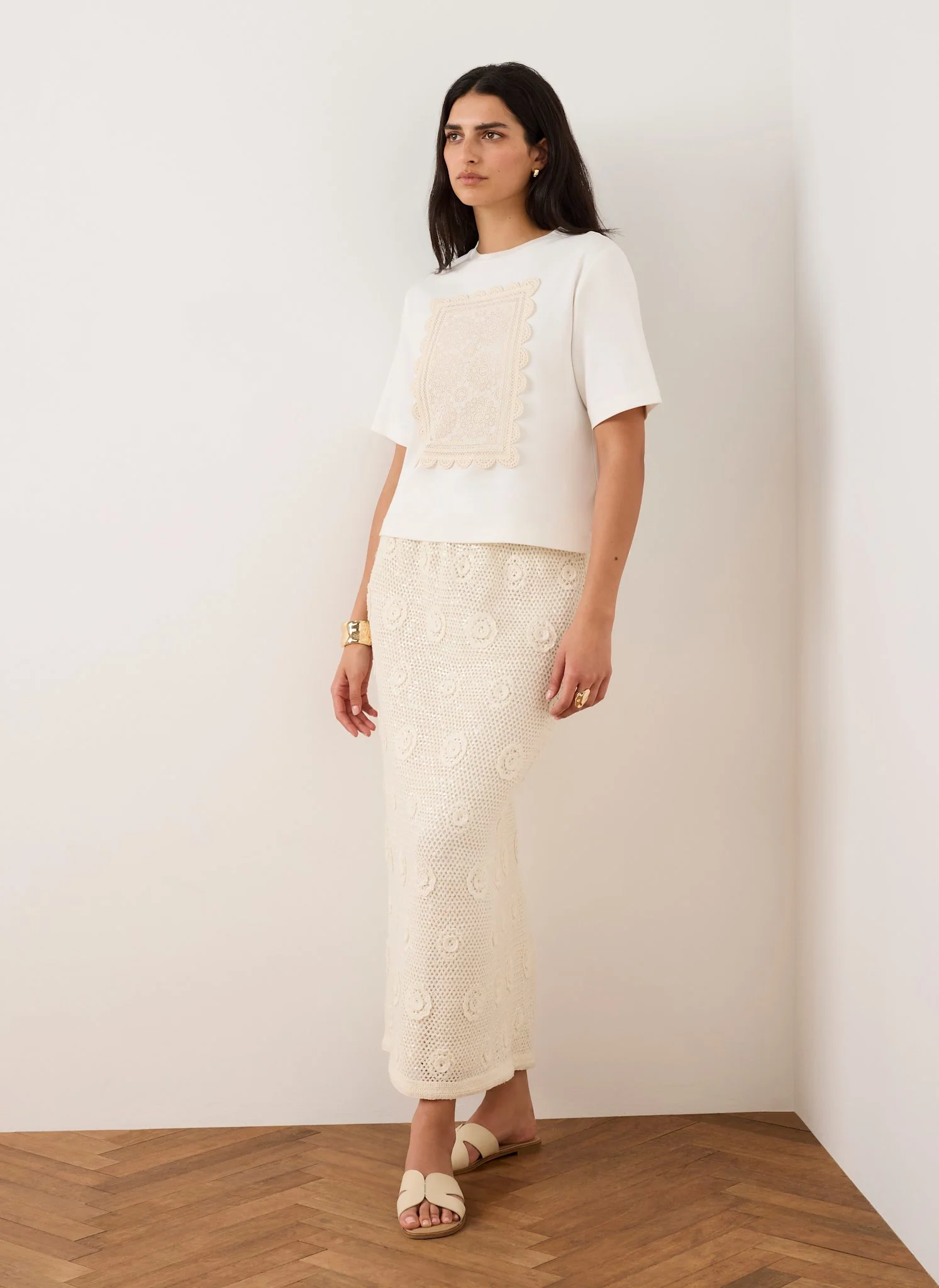 3807-cream-crochet-panel-t-shirt-3.webp Cream Crochet Panel T-Shirt
