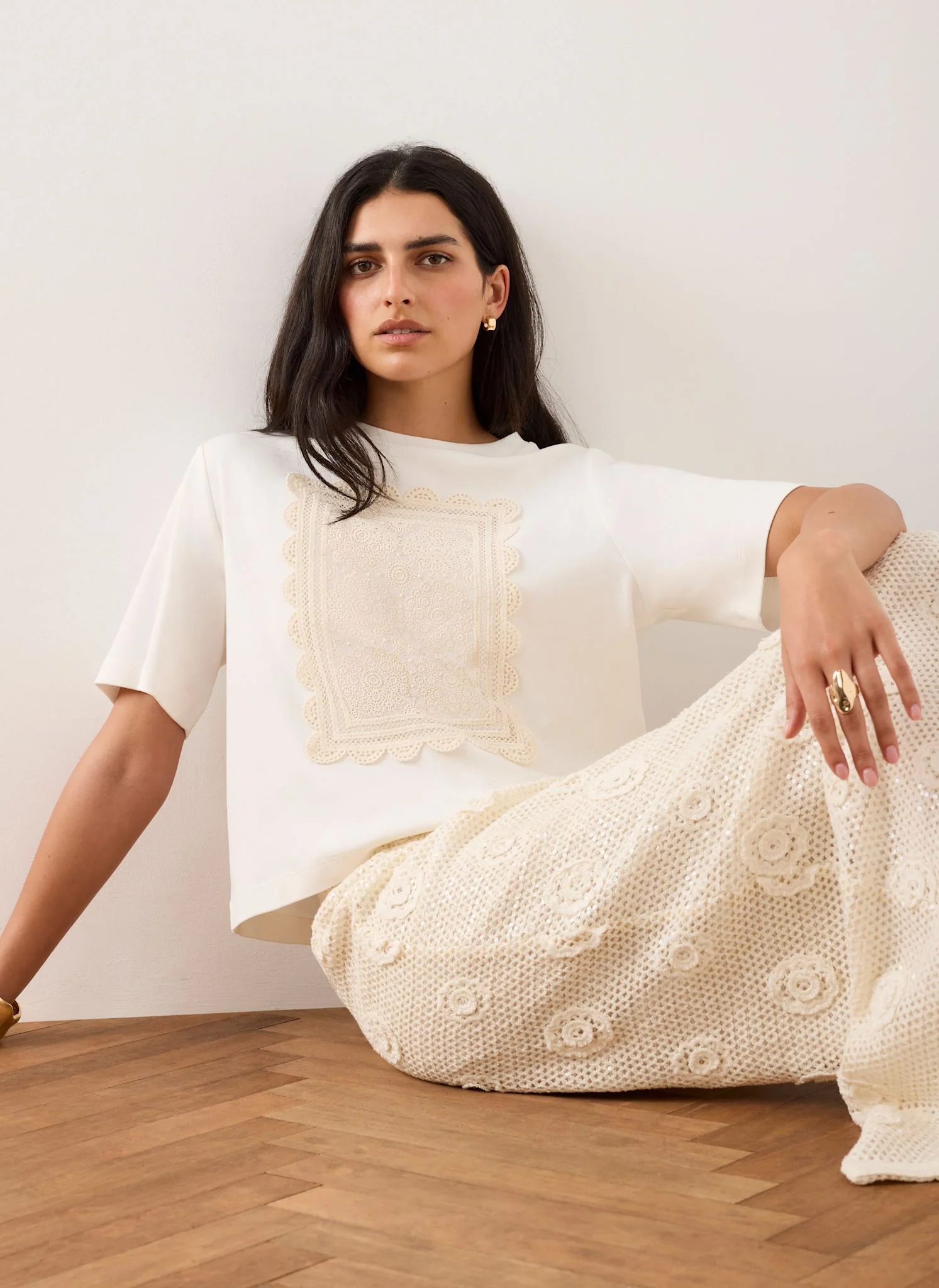 3807-cream-crochet-panel-t-shirt-5.webp Cream Crochet Panel T-Shirt