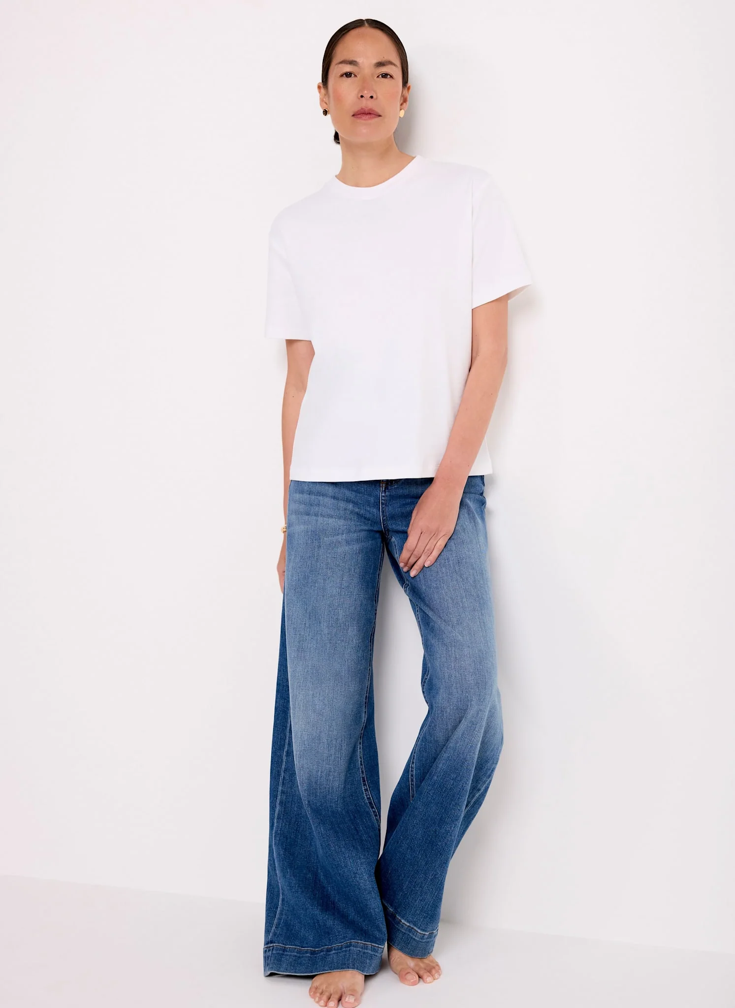 White Cotton Slim Fit T-Shirt