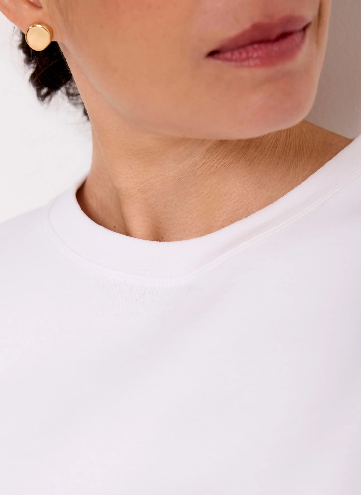 White Cotton Slim Fit T-Shirt