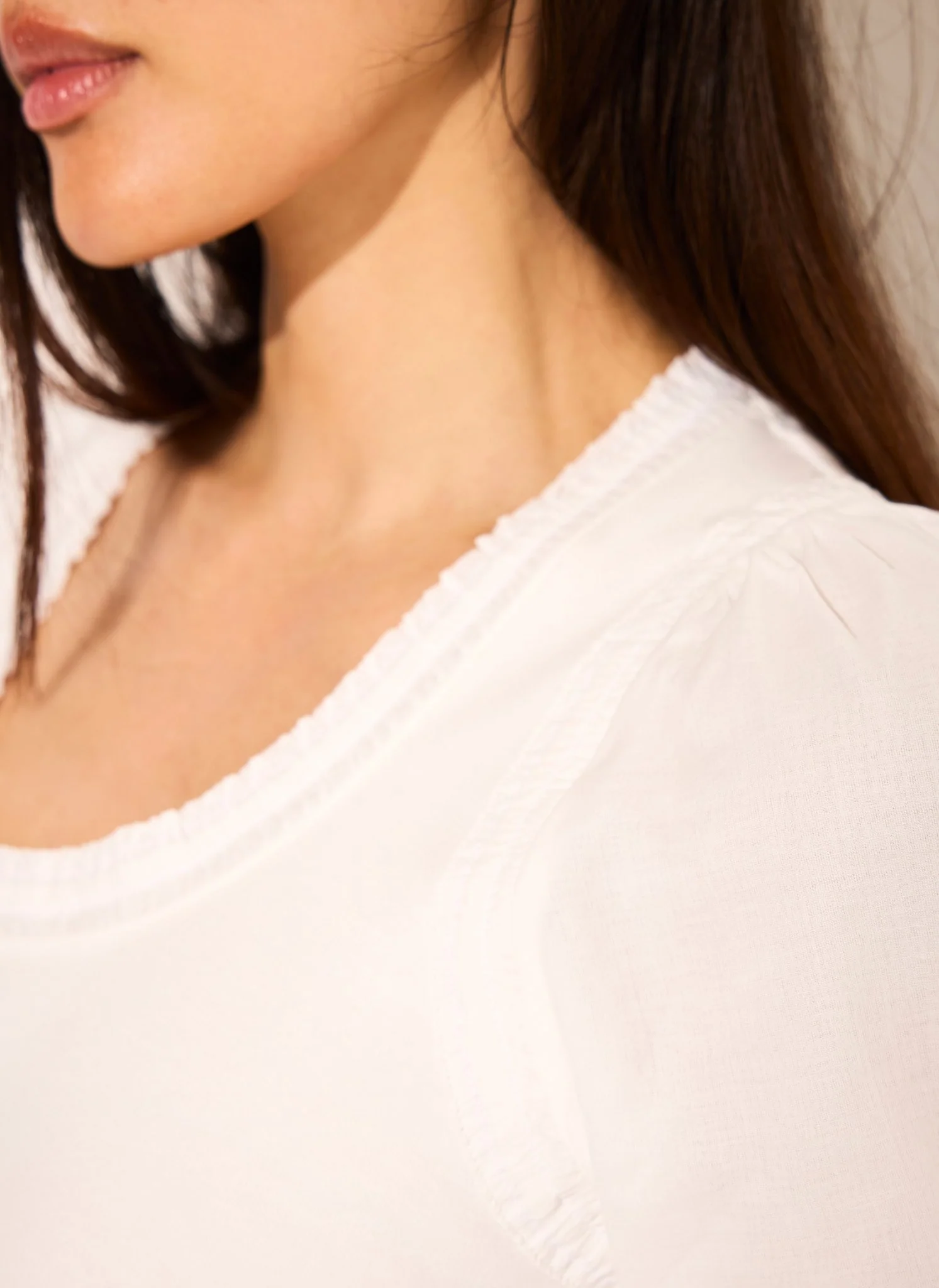 3982-white-cotton-puff-sleeve-top-5.webp White Cotton Puff Sleeve Top