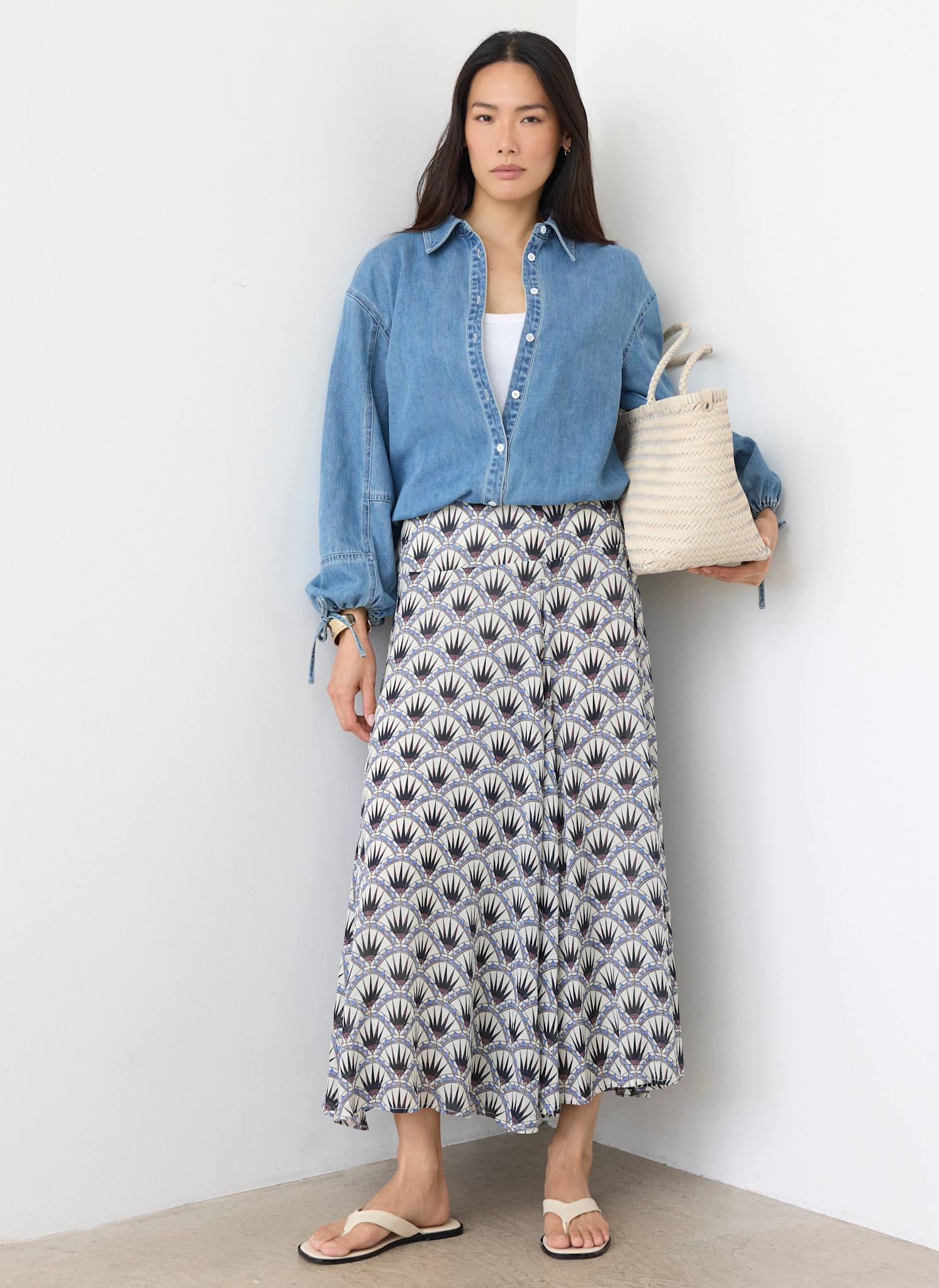 4090-blue-geo-print-drop-waist-maxi-skirt-2.jpg Blue Geo Print Drop Waist Maxi Skirt
