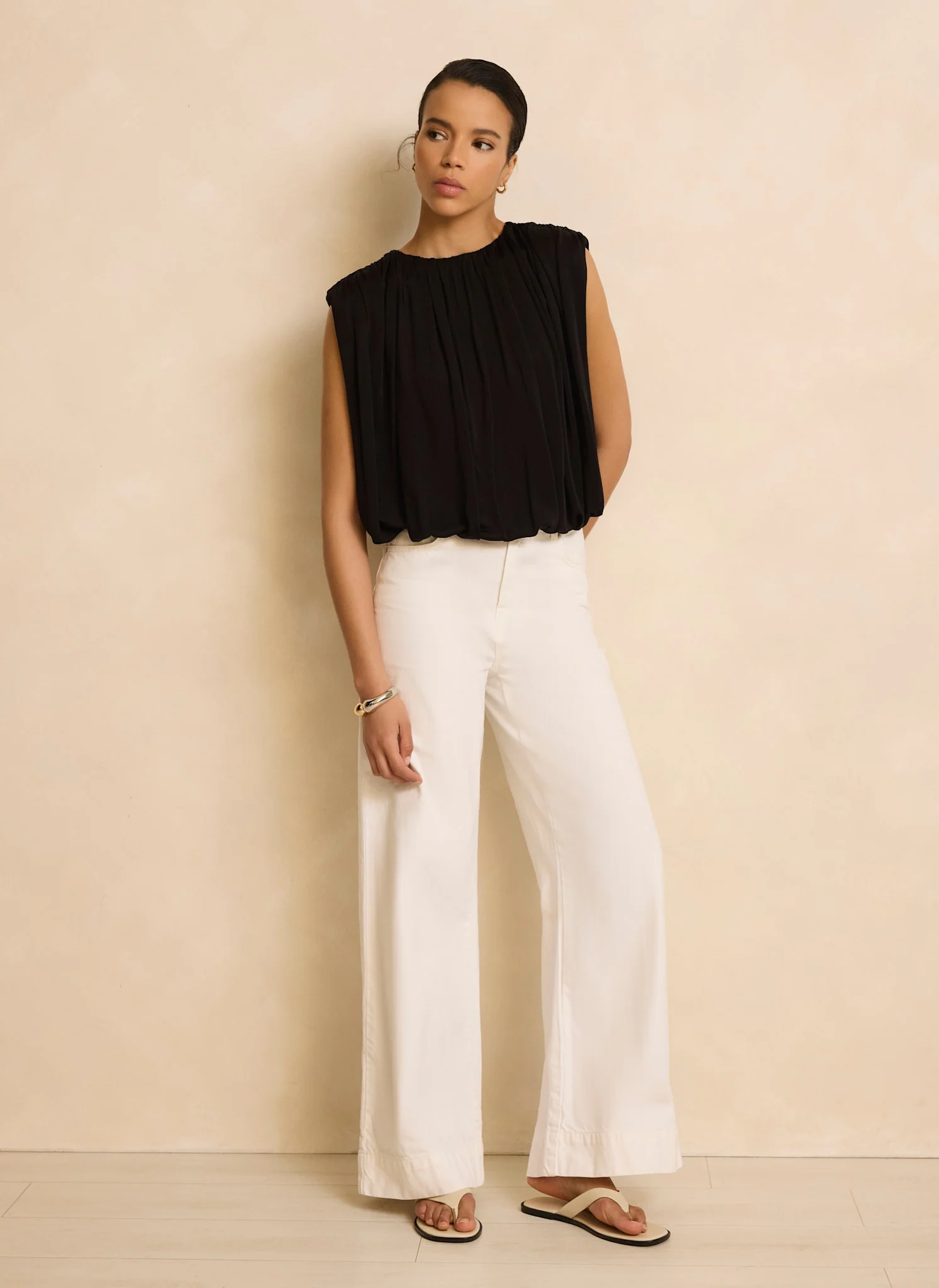 4110-black-pleated-bubble-hem-top-2.webp Black Pleated Bubble Hem Top