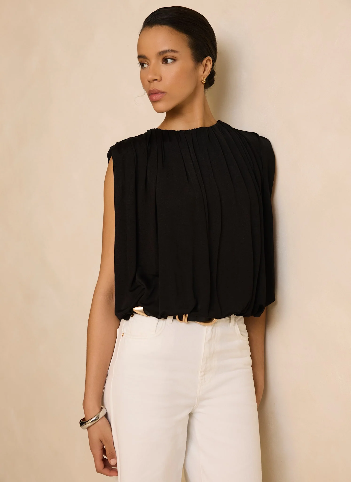 4110-black-pleated-bubble-hem-top-4.webp Black Pleated Bubble Hem Top