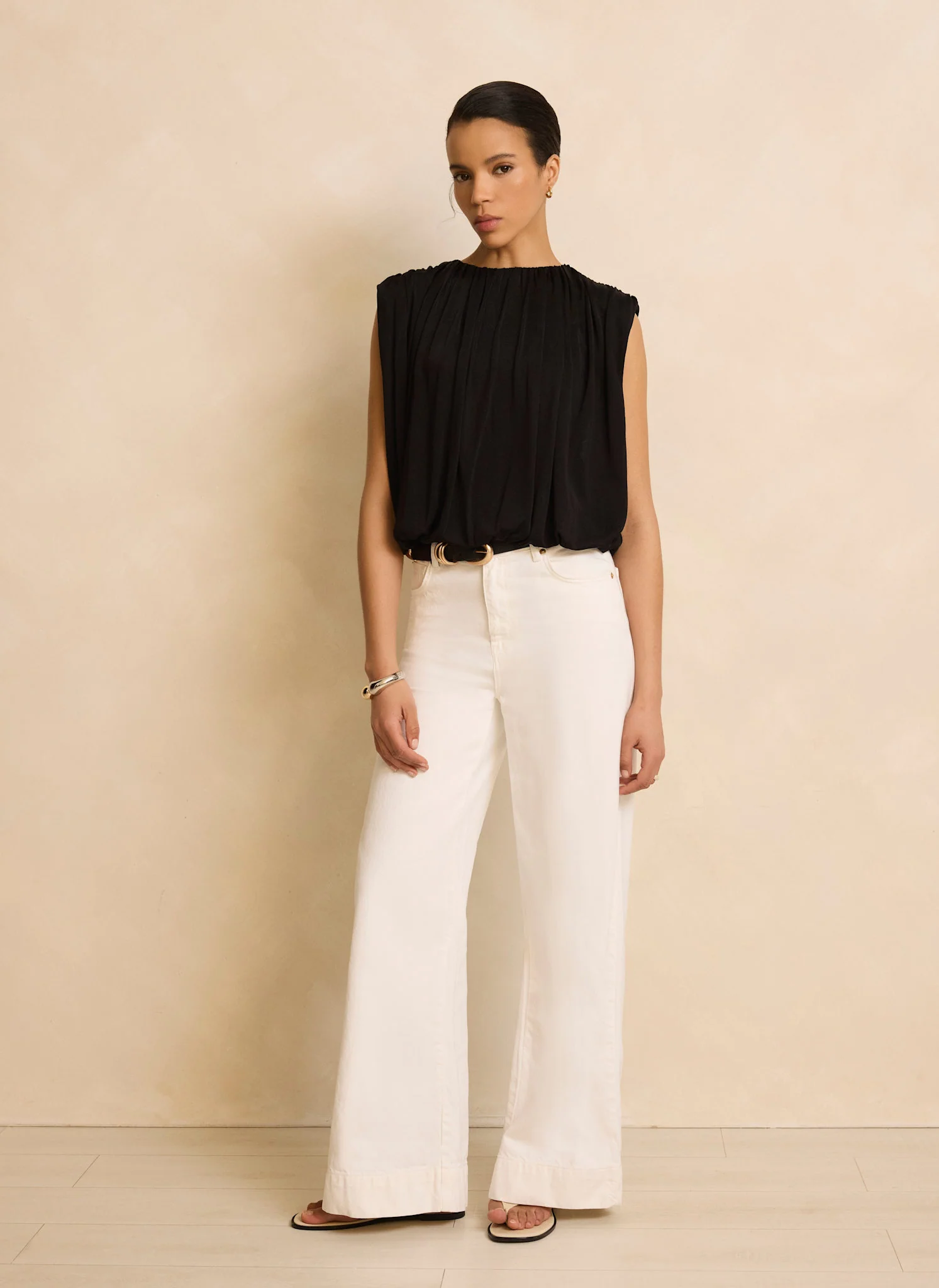 4110-black-pleated-bubble-hem-top-5.webp Black Pleated Bubble Hem Top