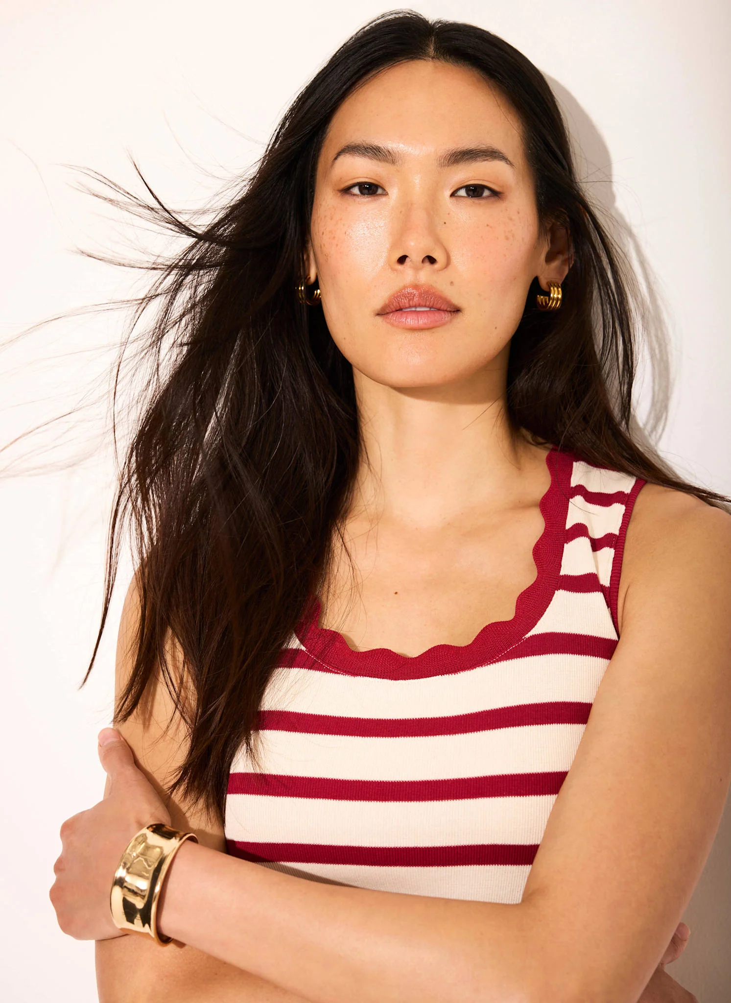 4116-red-stripe-scallop-trim-vest-4.webp Red Stripe Scallop Trim Vest