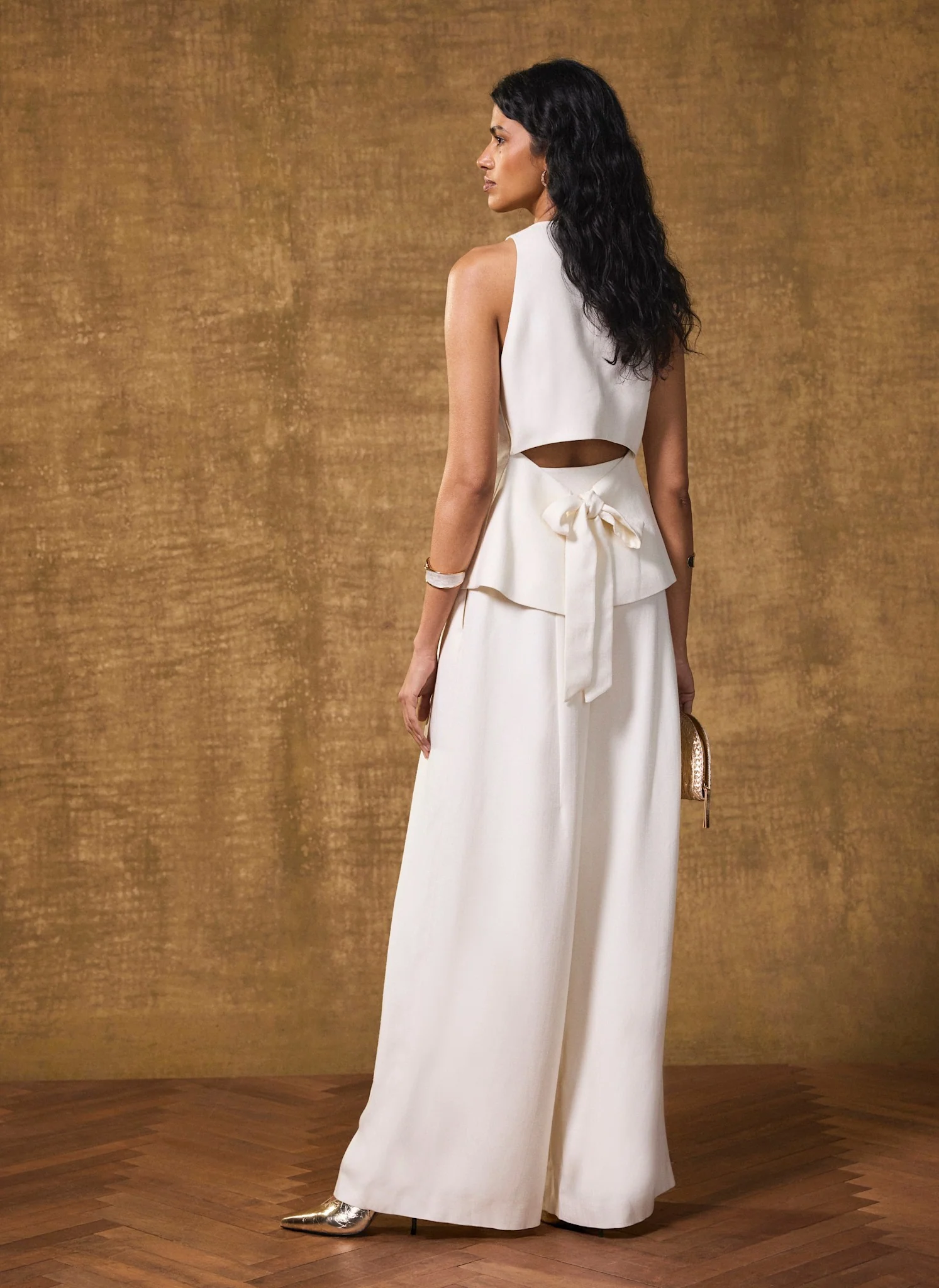 4310-cream-pleated-wide-trousers-3.webp Cream Pleated Wide Trousers