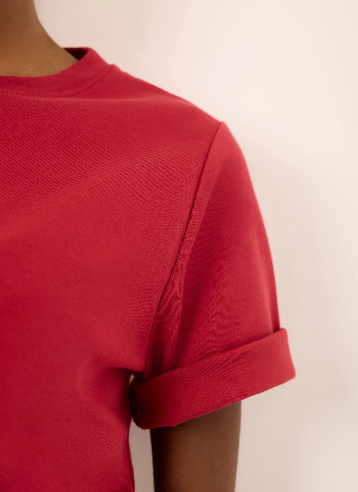 4332-red-ultimate-cotton-t-shirt-3.webp Red Ultimate Cotton T-Shirt