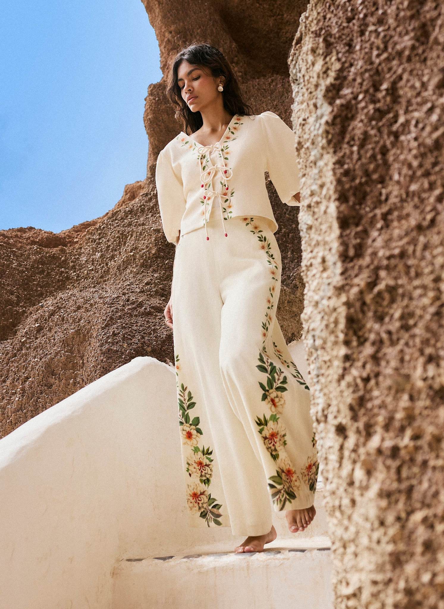 4414-cream-linen-blend-floral-print-wide-trousers-5.jpg Cream Linen Blend Floral Print Wide Trousers