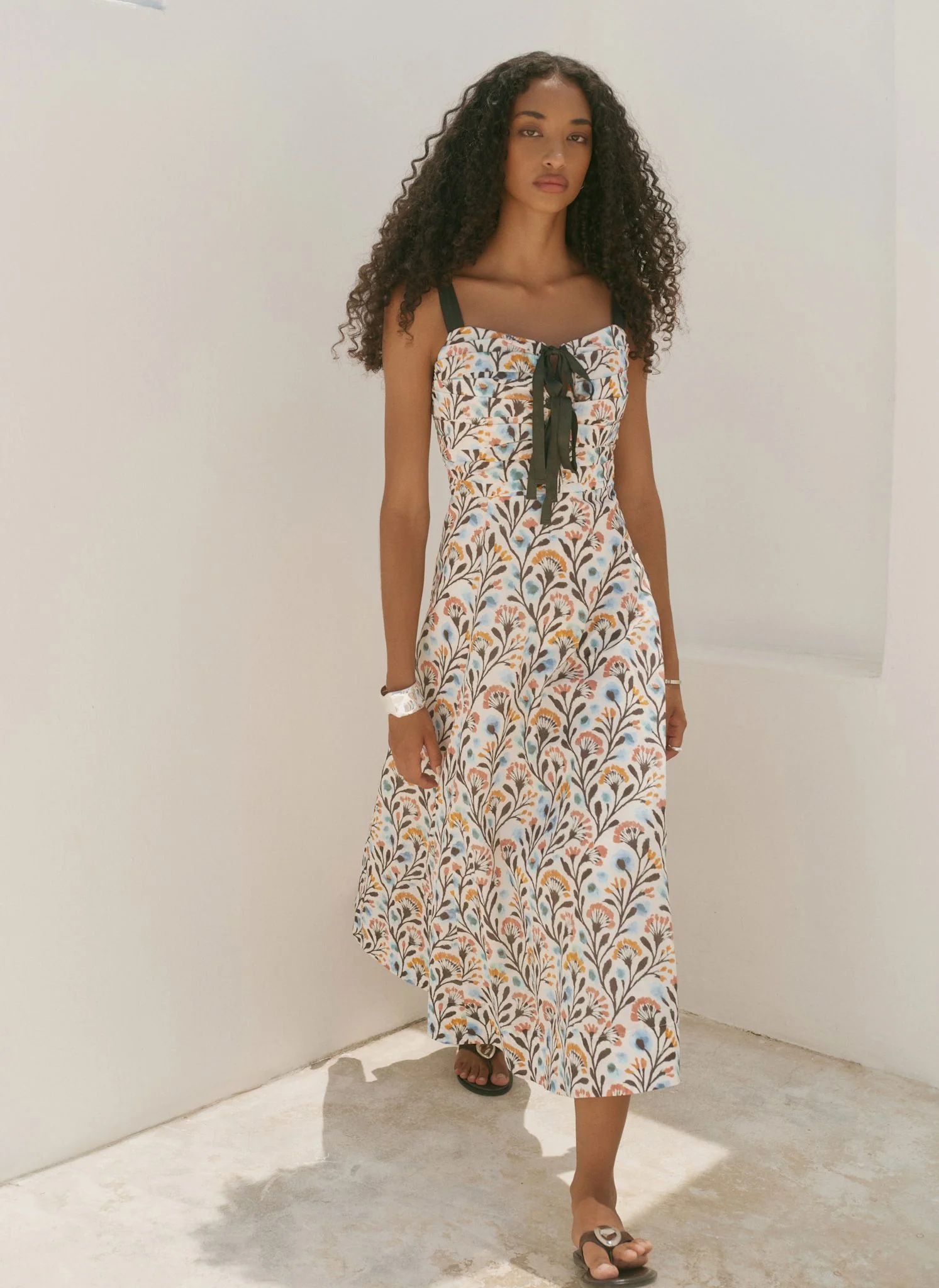 4634-blue-cotton-floral-print-midi-dress-1.webp Blue Cotton Floral Print Midi Dress