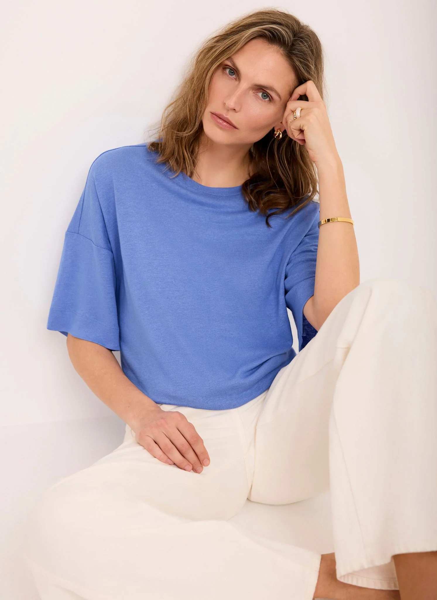5060-blue-linen-blend-boxy-t-shirt-2.webp Blue Linen Blend Boxy T-Shirt