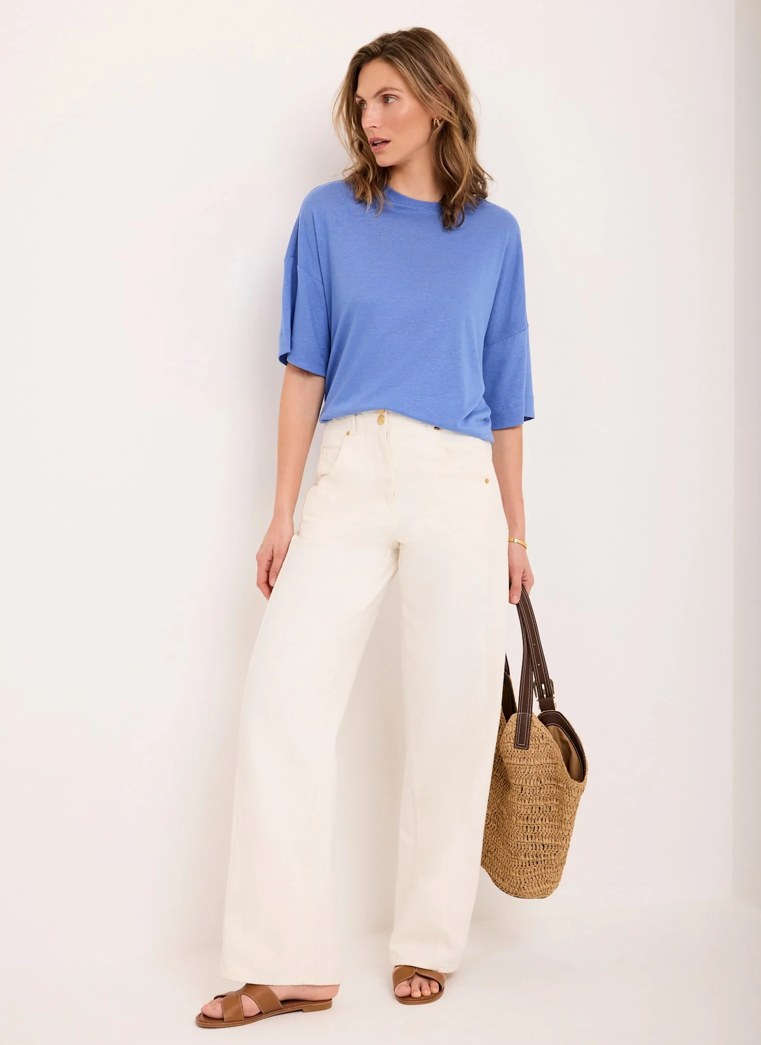 5060-blue-linen-blend-boxy-t-shirt-3.webp Blue Linen Blend Boxy T-Shirt