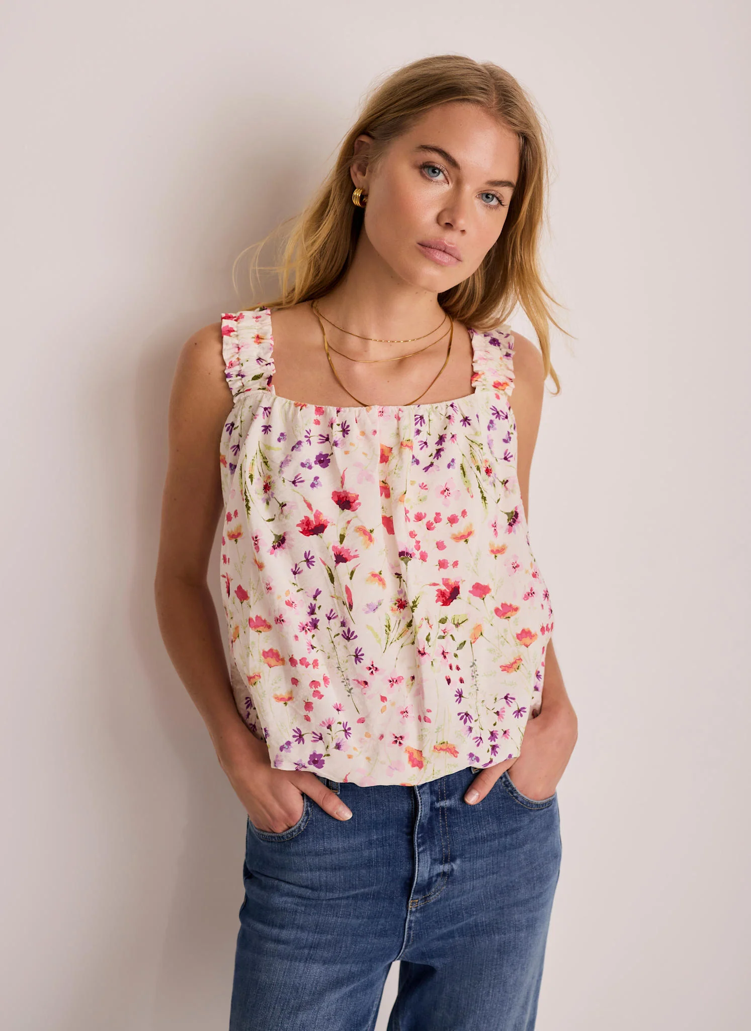 526-pink-floral-print-bubble-hem-top-2.webp Pink Floral Print Bubble Hem Top