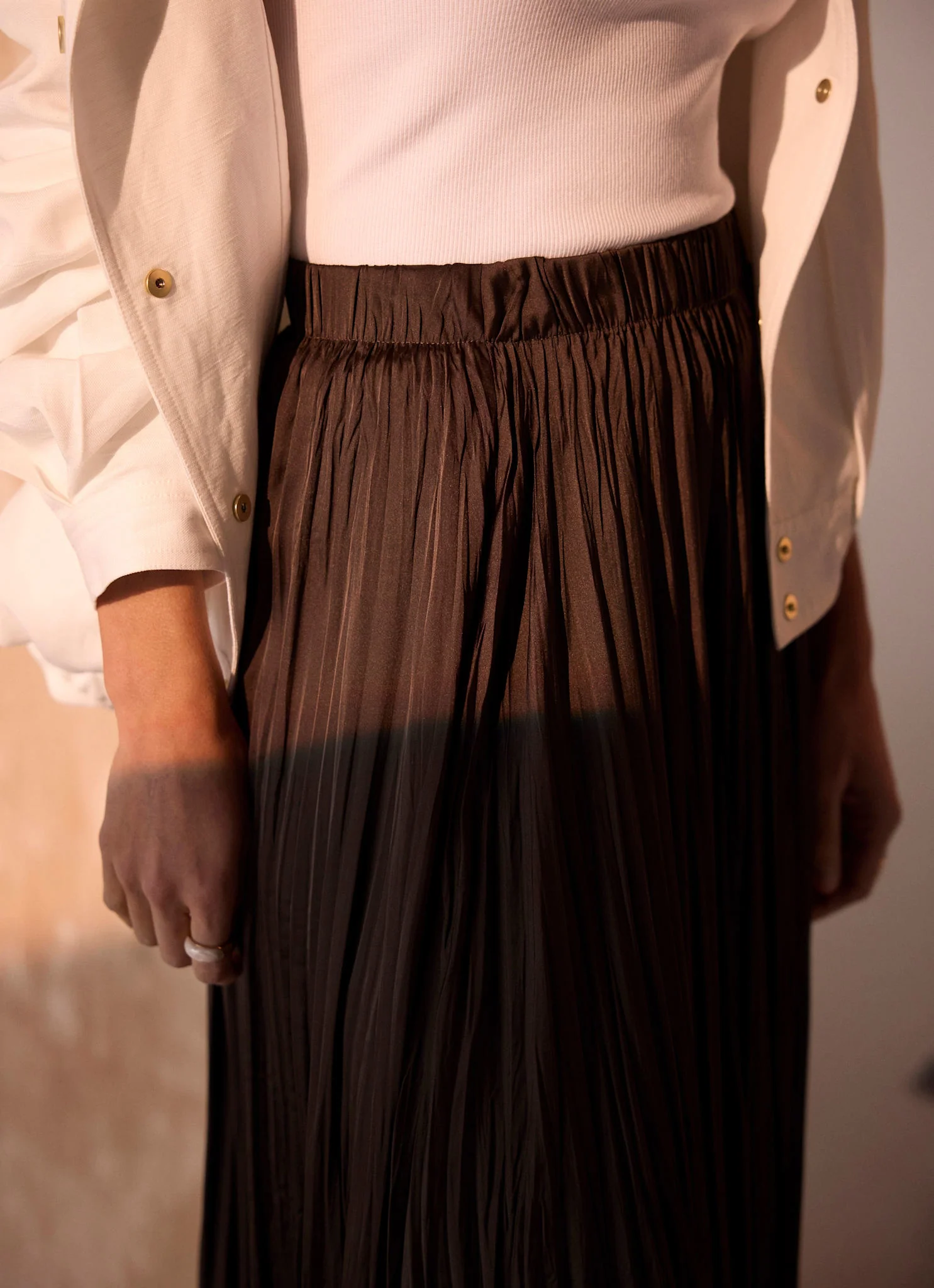 5560-brown-crinkle-maxi-skirt-4.webp Brown Crinkle Maxi Skirt