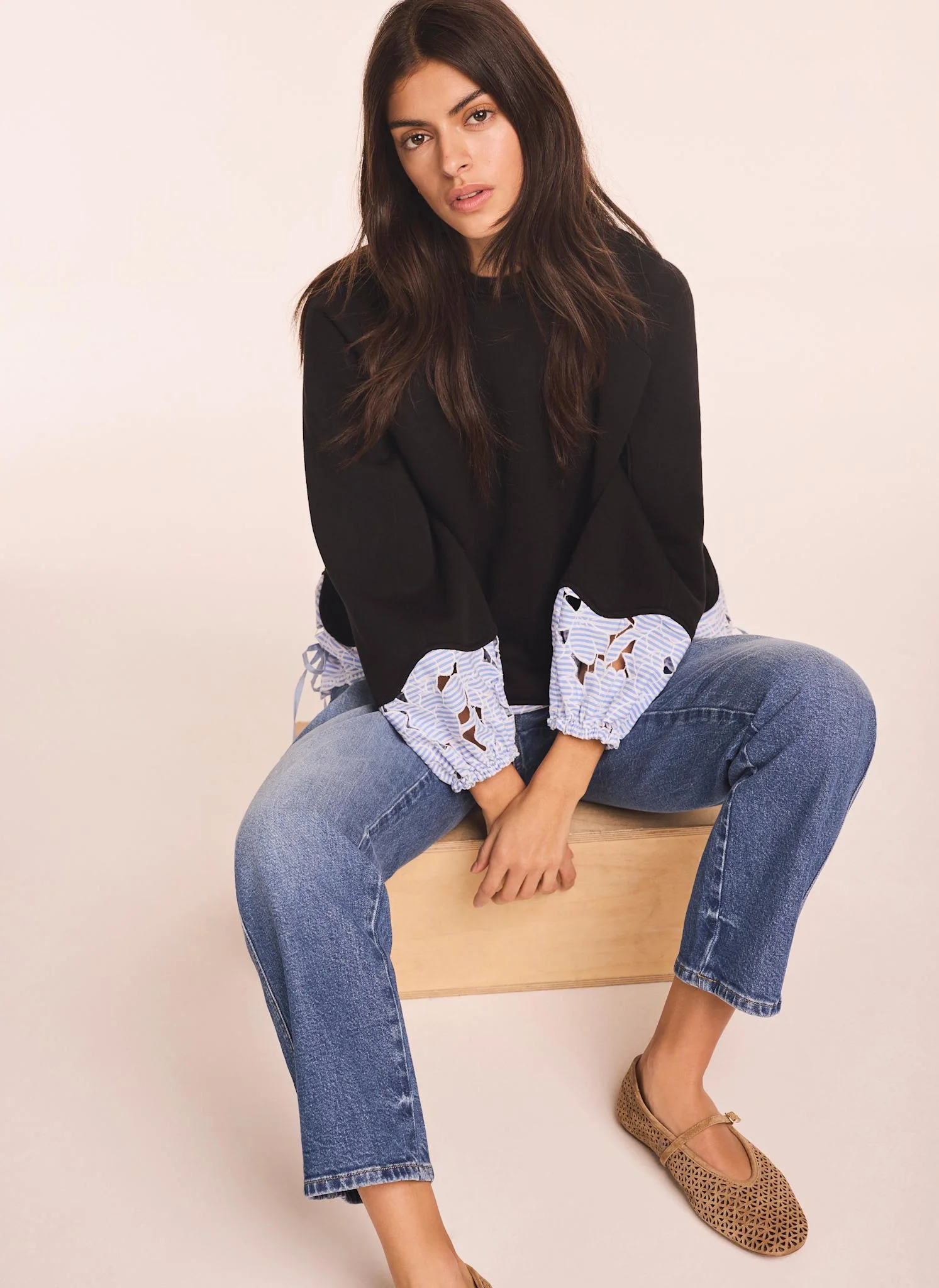 5840-navy-embroidered-hem-sweatshirt-2.webp Navy Embroidered Hem Sweatshirt