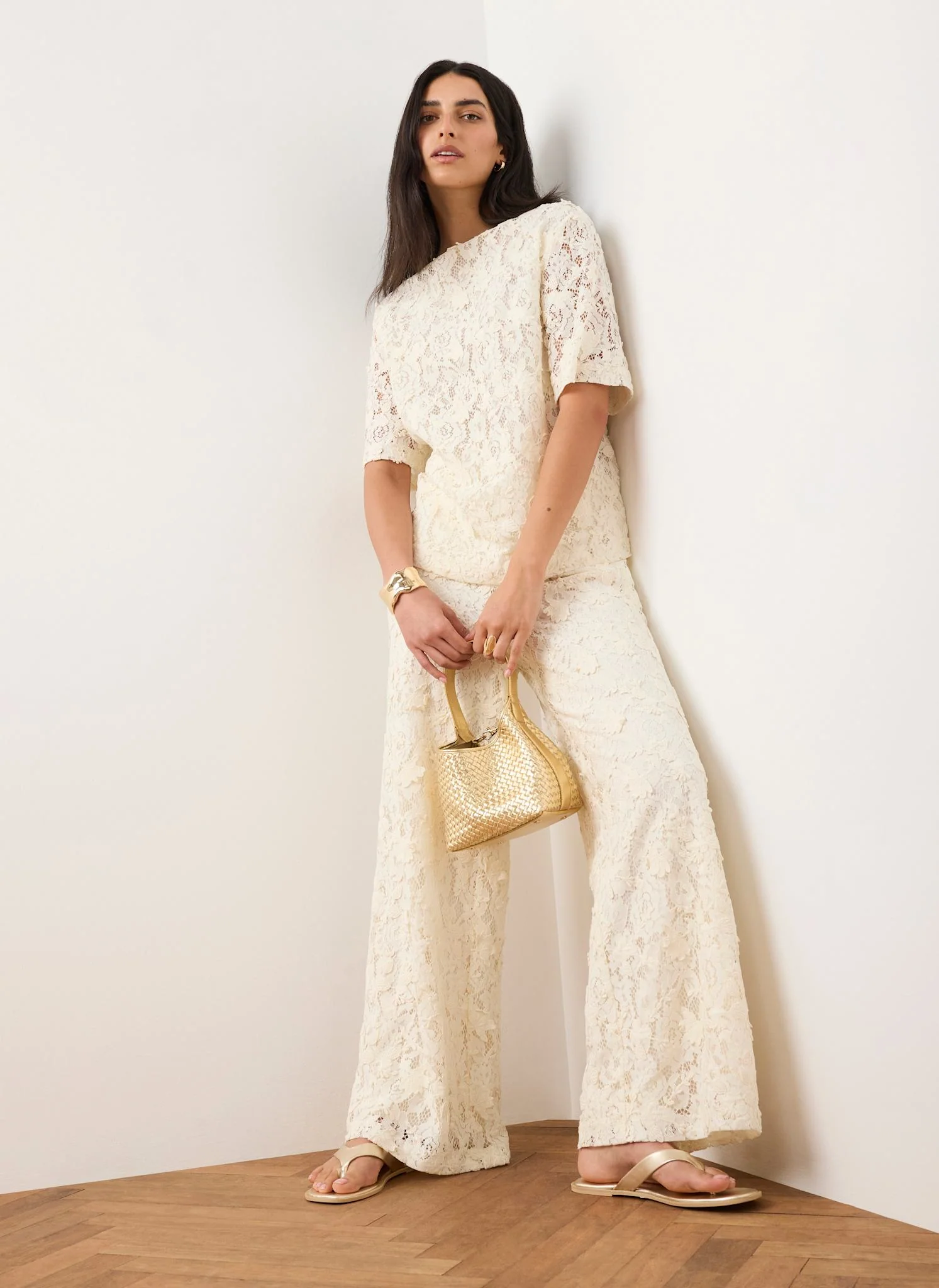 5852-cream-lace-oversized-top-4.webp Cream Lace Oversized Top