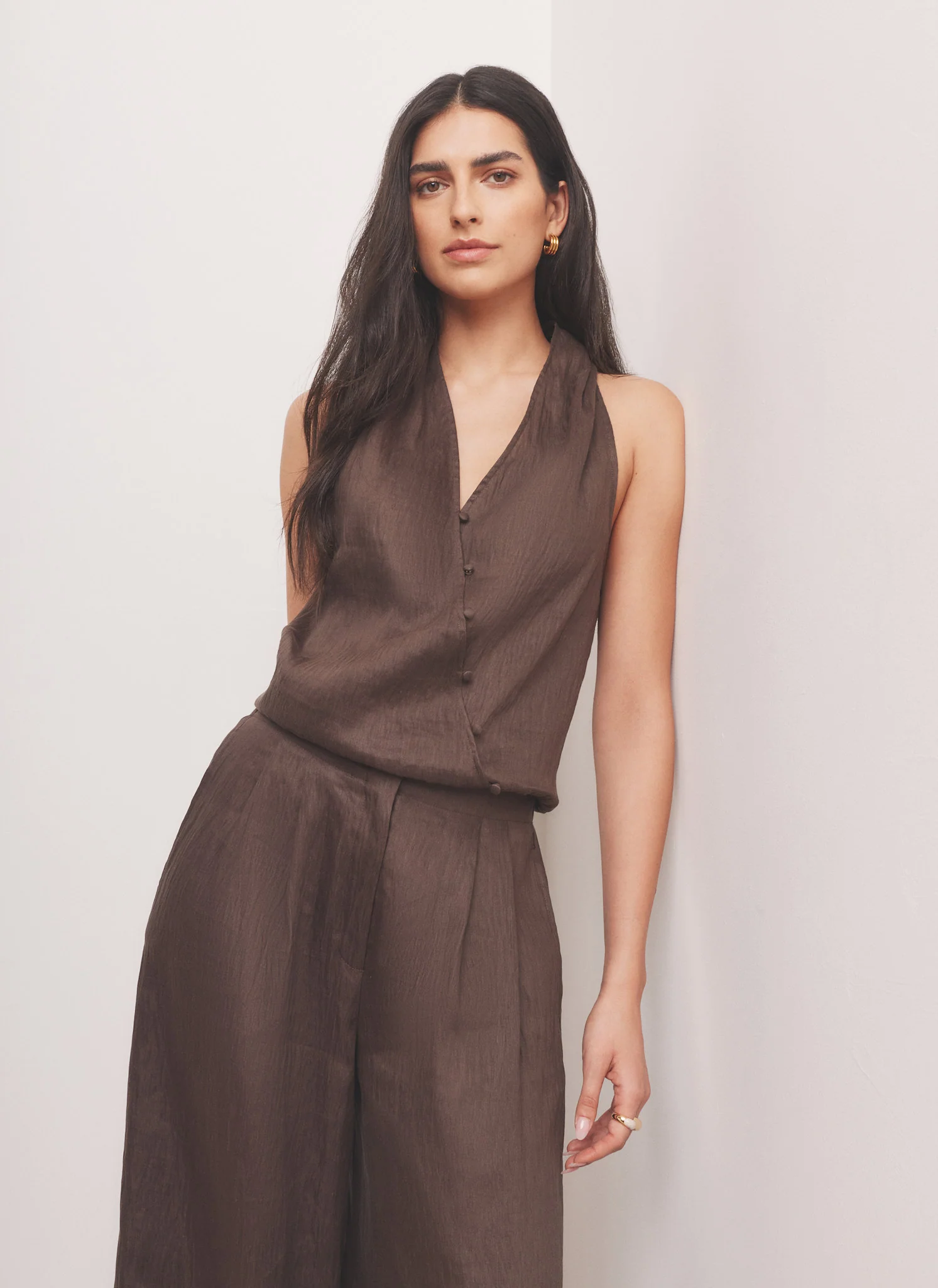 5898-brown-linen-blend-halter-top-2.webp Brown Linen Blend Halter Top