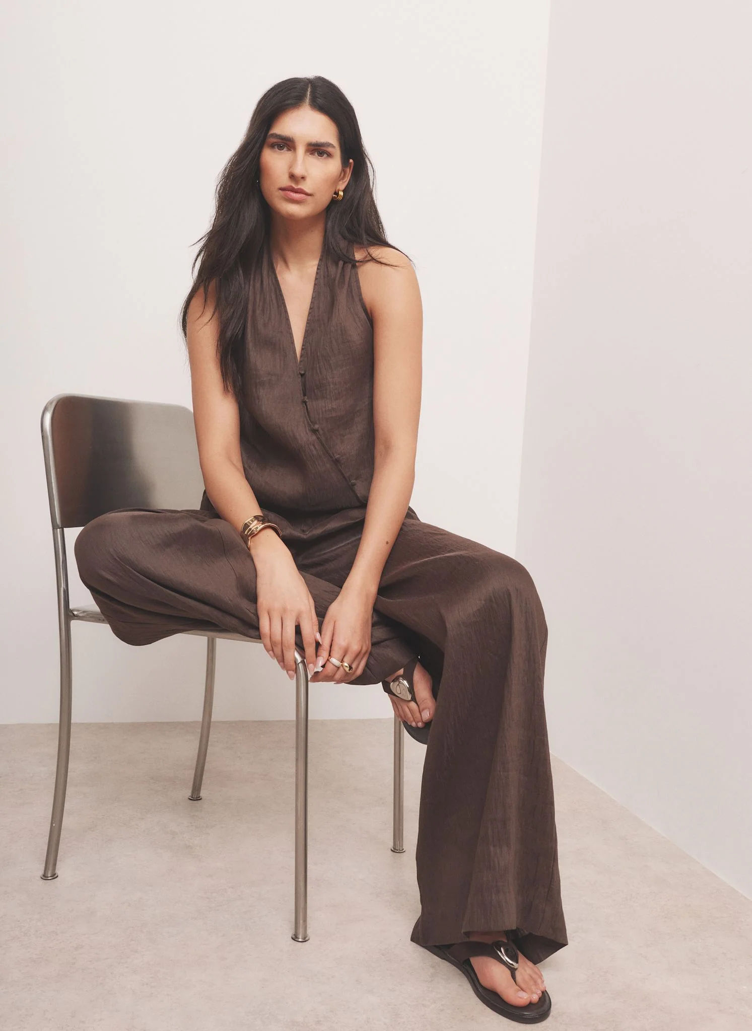 5898-brown-linen-blend-halter-top-3.webp Brown Linen Blend Halter Top