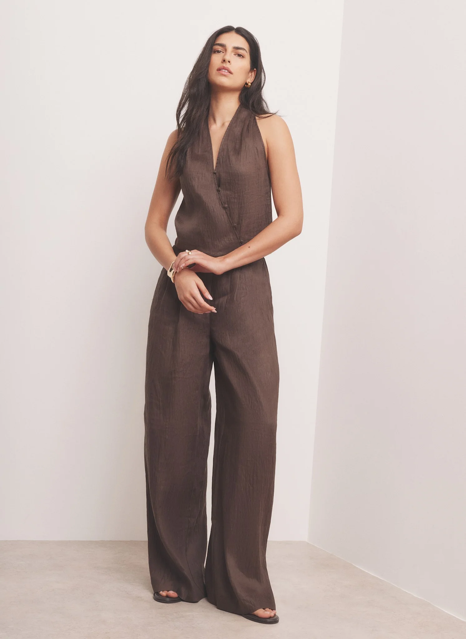 5898-brown-linen-blend-halter-top-5.webp Brown Linen Blend Halter Top