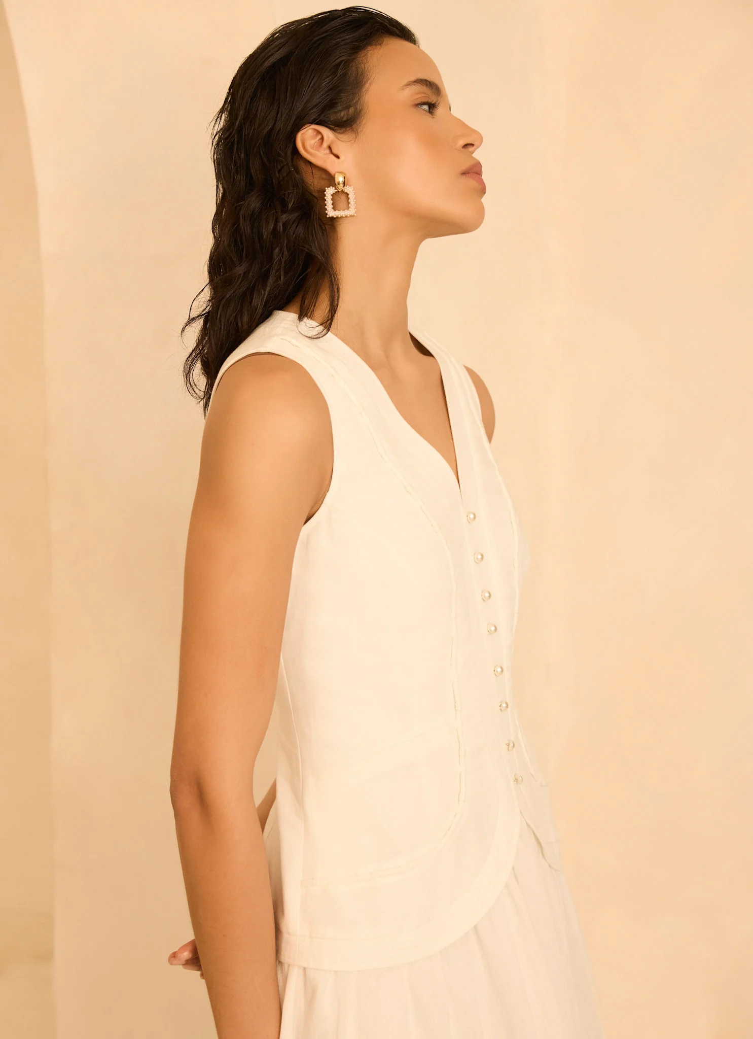 5986-white-linen-blend-waistcoat-maxi-dress-3.webp White Linen Blend Waistcoat Maxi Dress