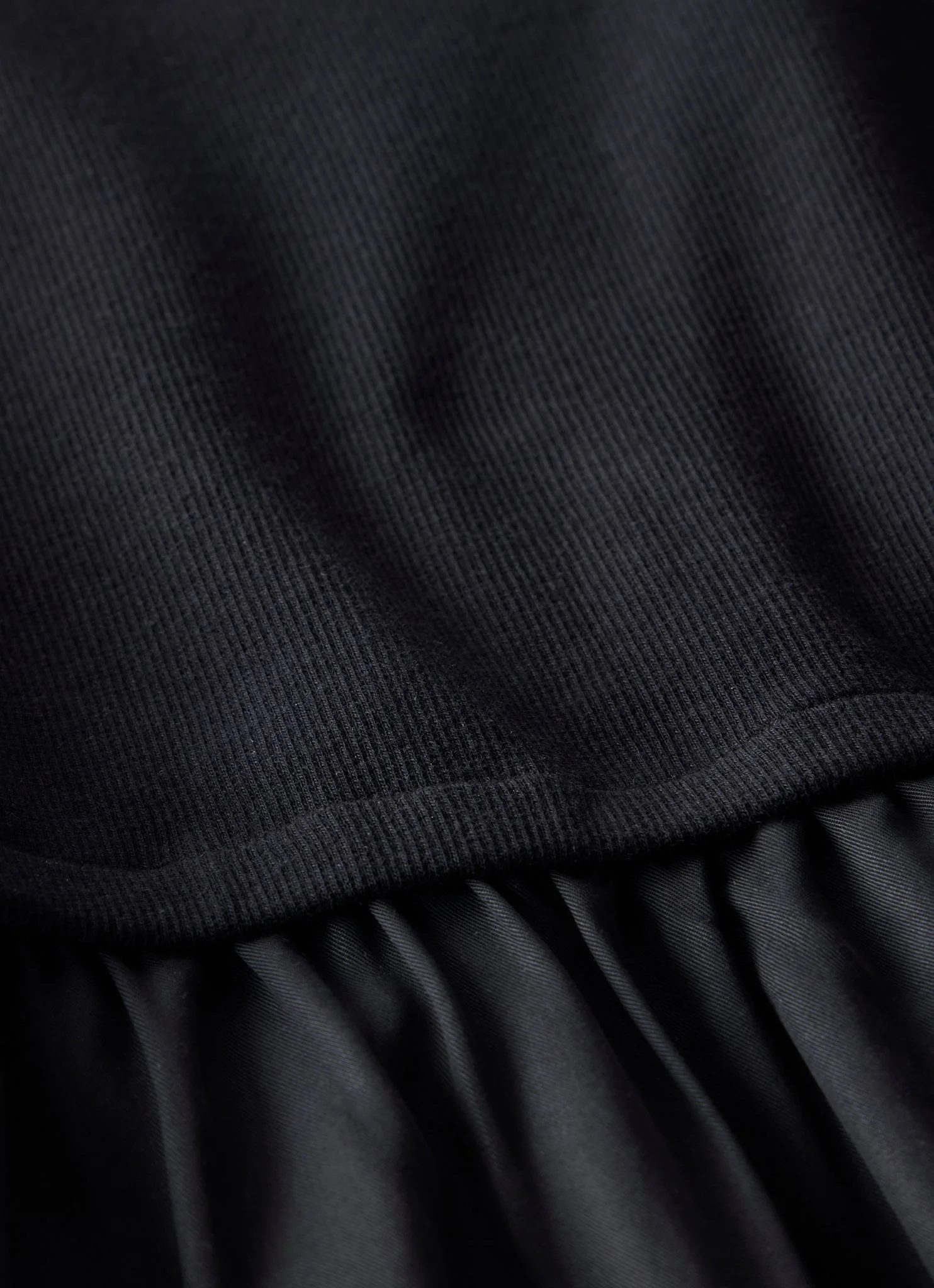 6-black-scallop-trim-midi-dress-13.webp Black Scallop Trim Midi Dress