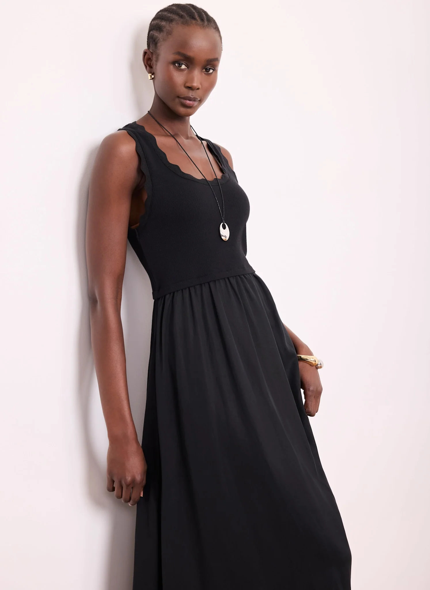 6-black-scallop-trim-midi-dress-5.webp Black Scallop Trim Midi Dress