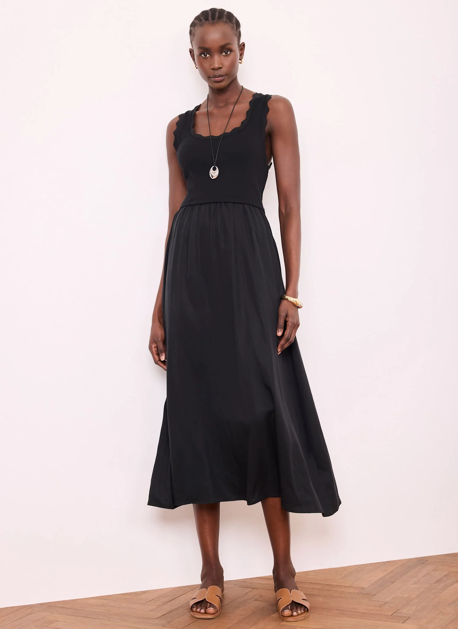 6-black-scallop-trim-midi-dress-9.webp Black Scallop Trim Midi Dress