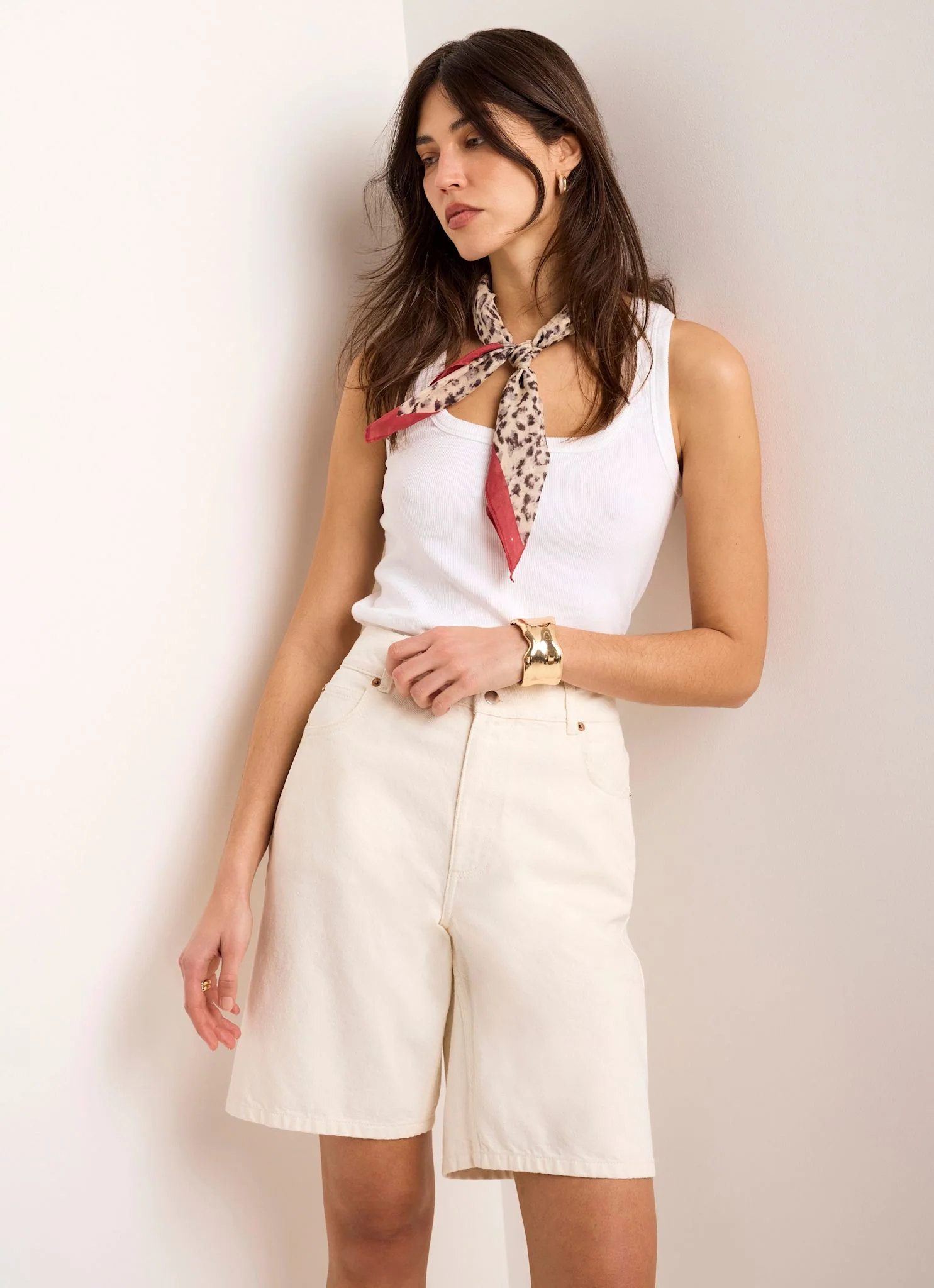 6424-cream-denim-mid-length-shorts-1.webp Cream Denim Mid Length Shorts