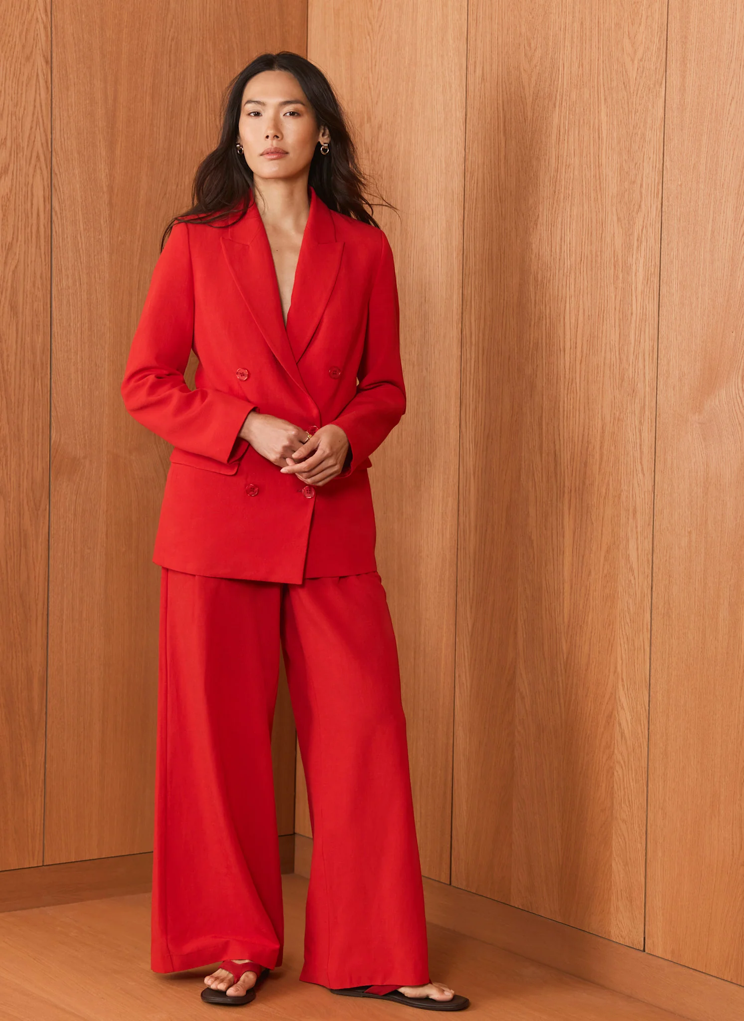 6480-red-pleated-wide-leg-trousers-3.webp Red Pleated Wide Leg Trousers