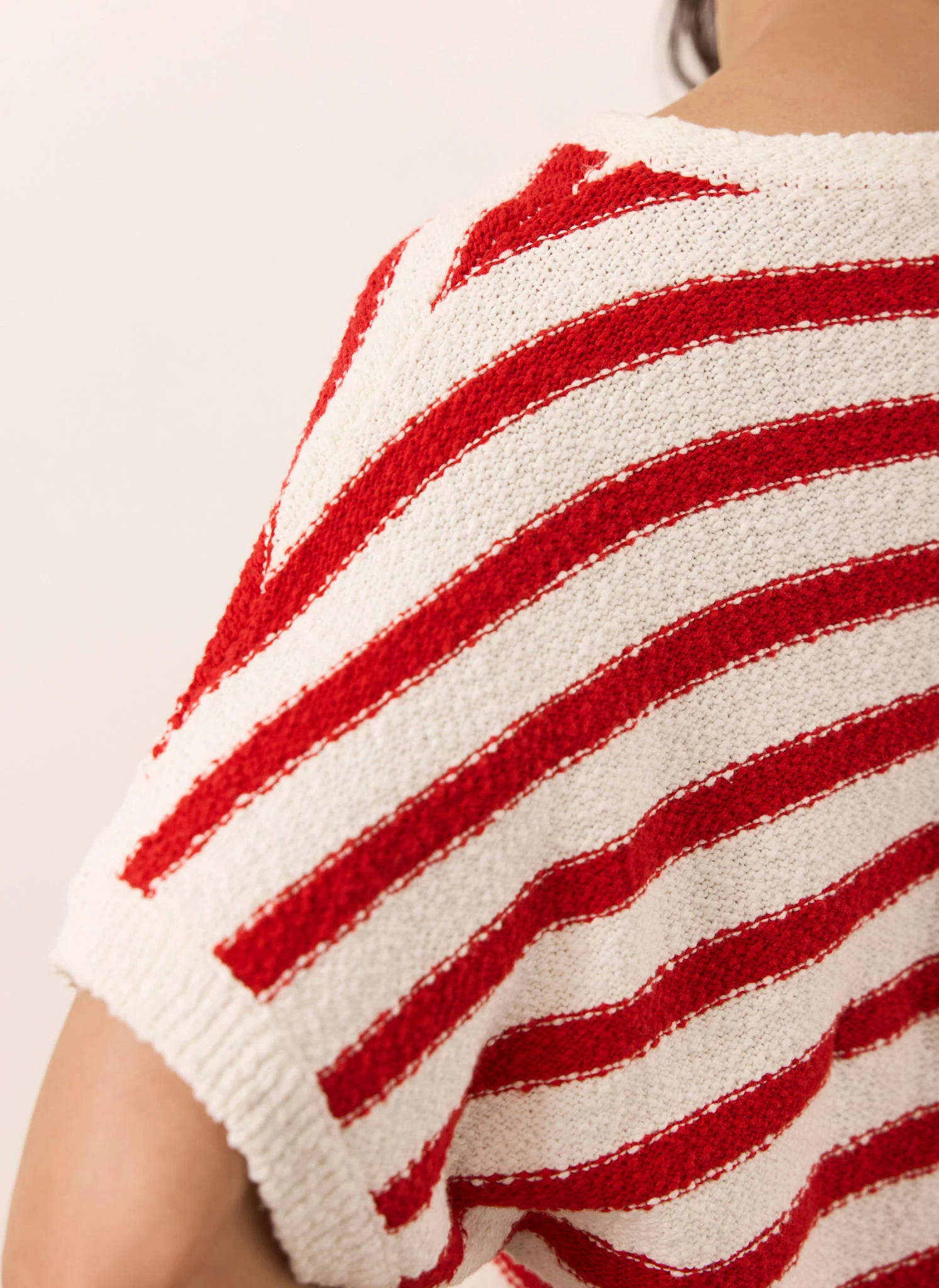 7070-red-striped-textured-knit-top-3.webp Red Striped Textured Knit Top