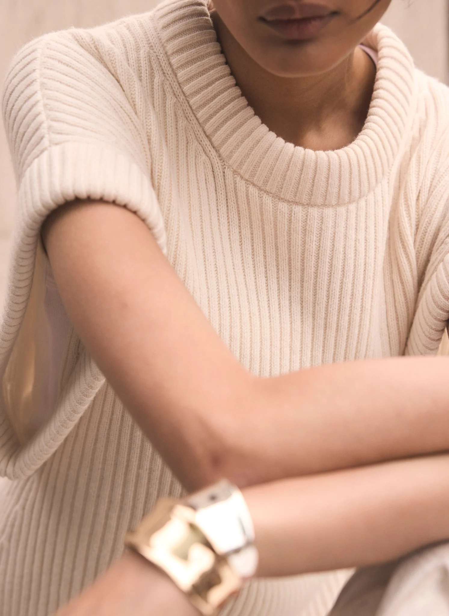 7088-cream-wool-blend-longline-knit-top-5.webp Cream Wool Blend Longline Knit Top