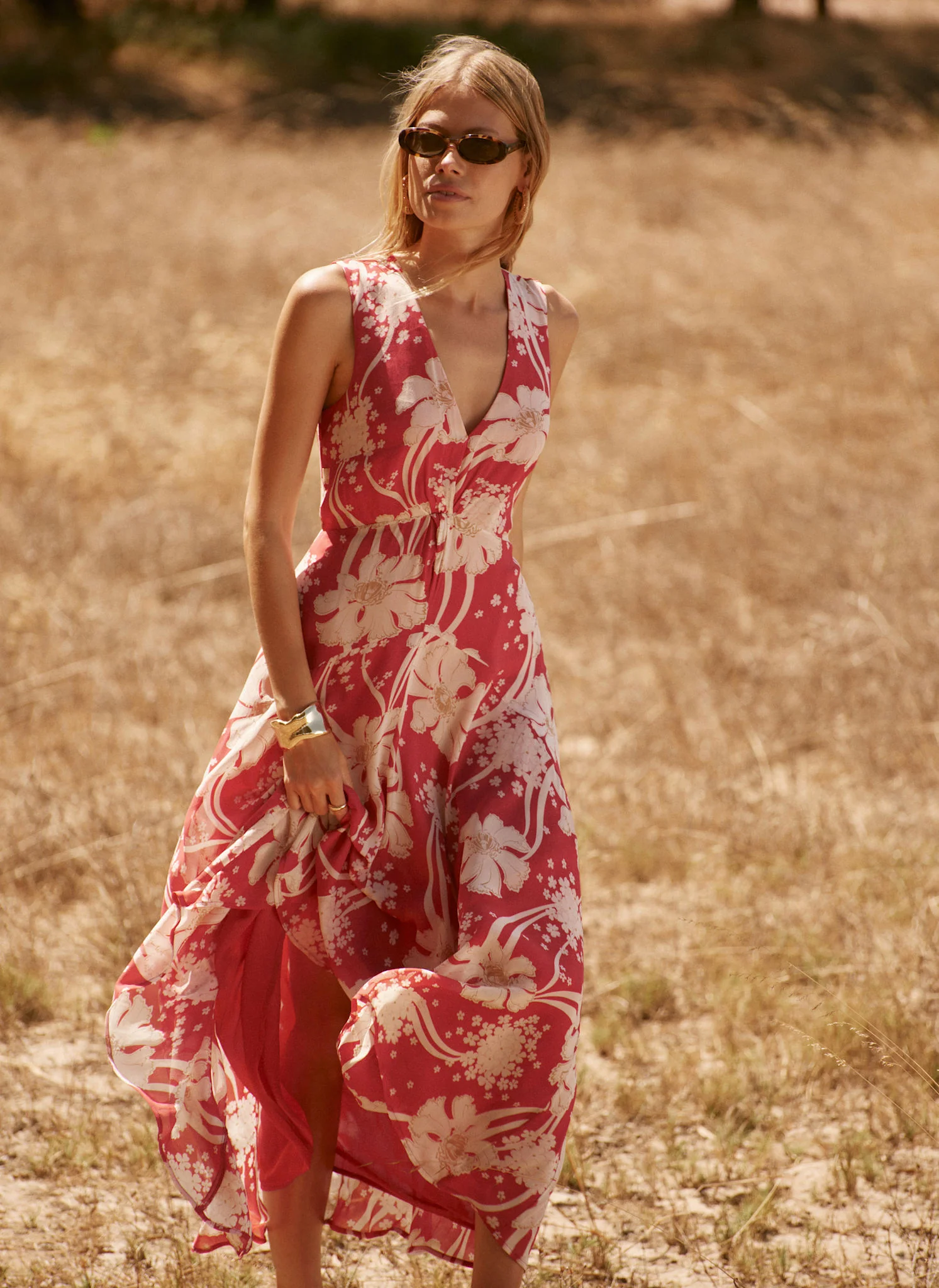 7164-red-floral-print-maxi-dress-4.webp Red Floral Print Maxi Dress