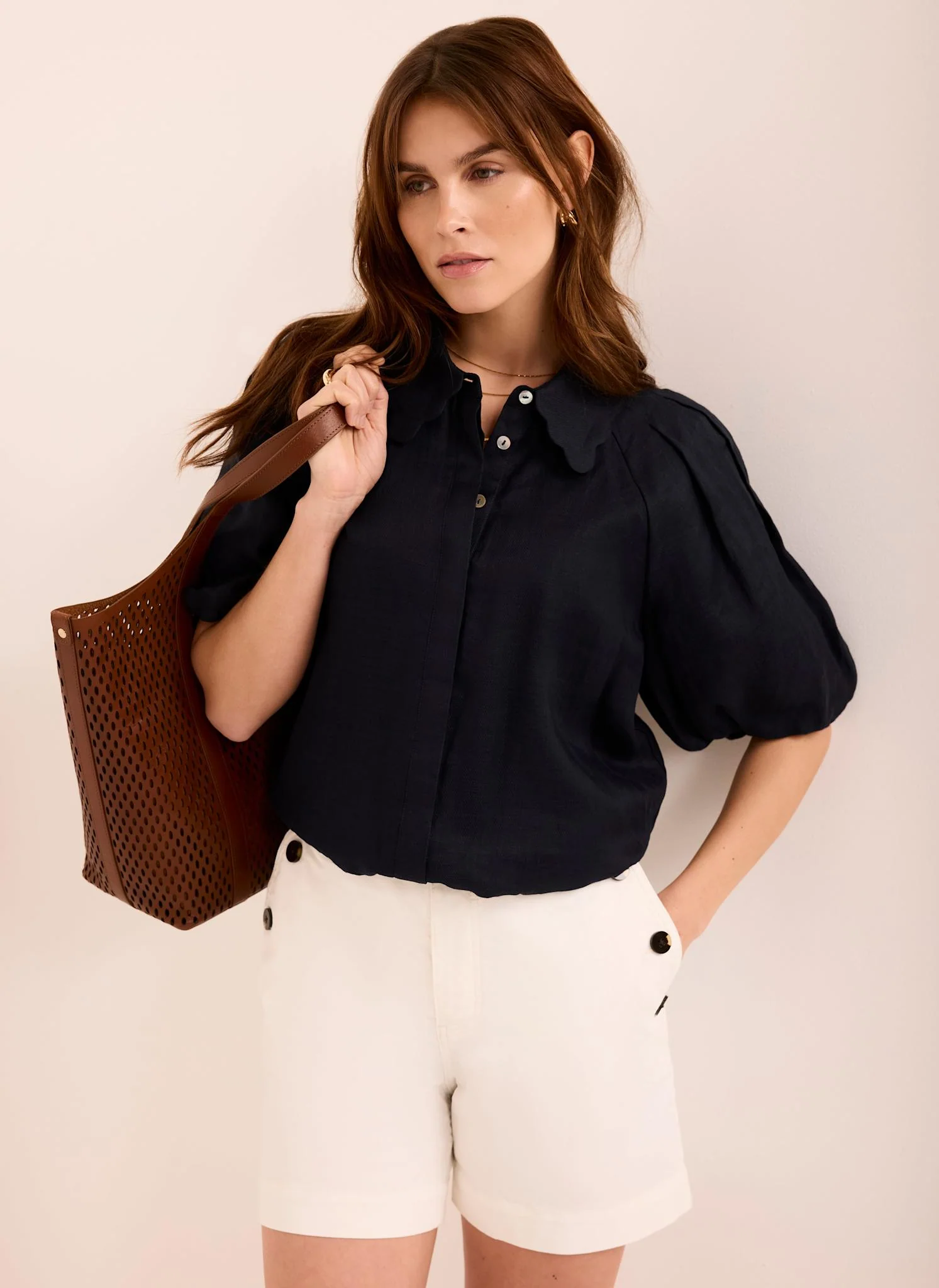 7368-navy-ramie-scallop-puff-sleeve-shirt-4.webp Navy Ramie Scallop Puff Sleeve Shirt